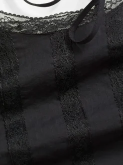 bonprix bonprix Blusa sin mangas de algodón puro con bordado calado Negro Discount