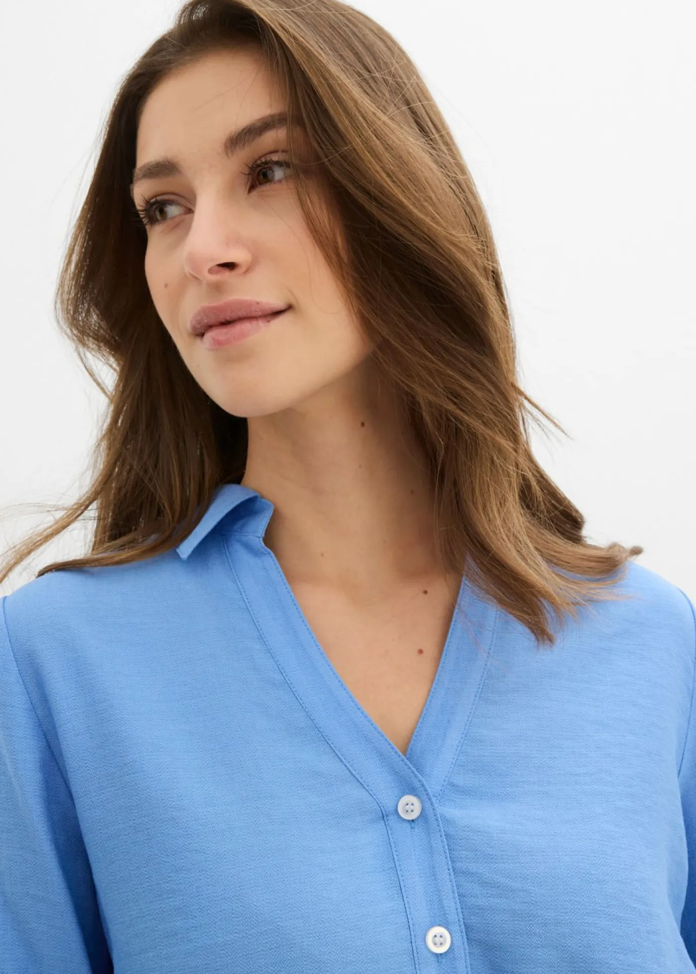 bonprix bonprix Blusa tipo boxy de mezcla de viscosa azul provenzal Hot