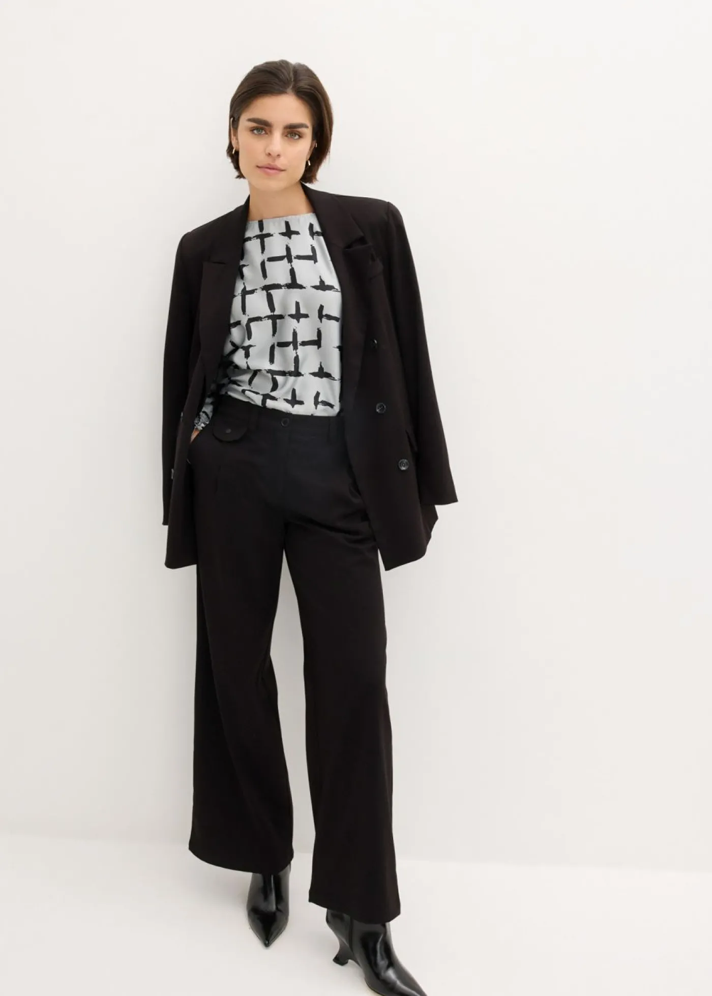 bonprix bonprix Blusa tipo túnica con mangas de murciélago gris plata-negro Outlet