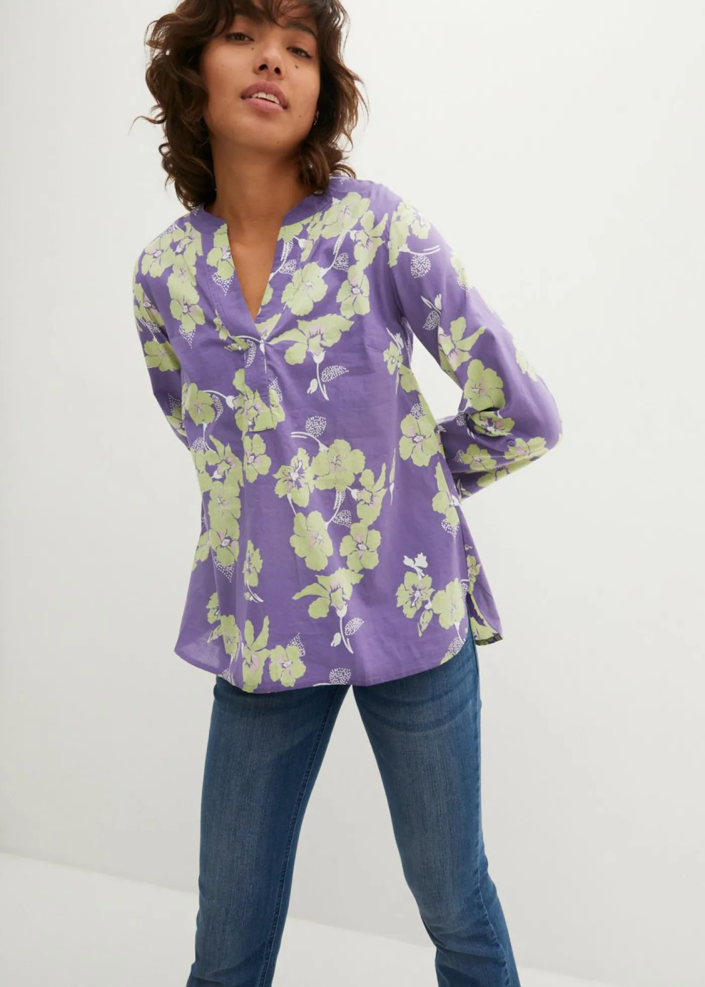 bonprix bonprix Blusa tipo túnica de algodón puro Índigo claro de flores Online