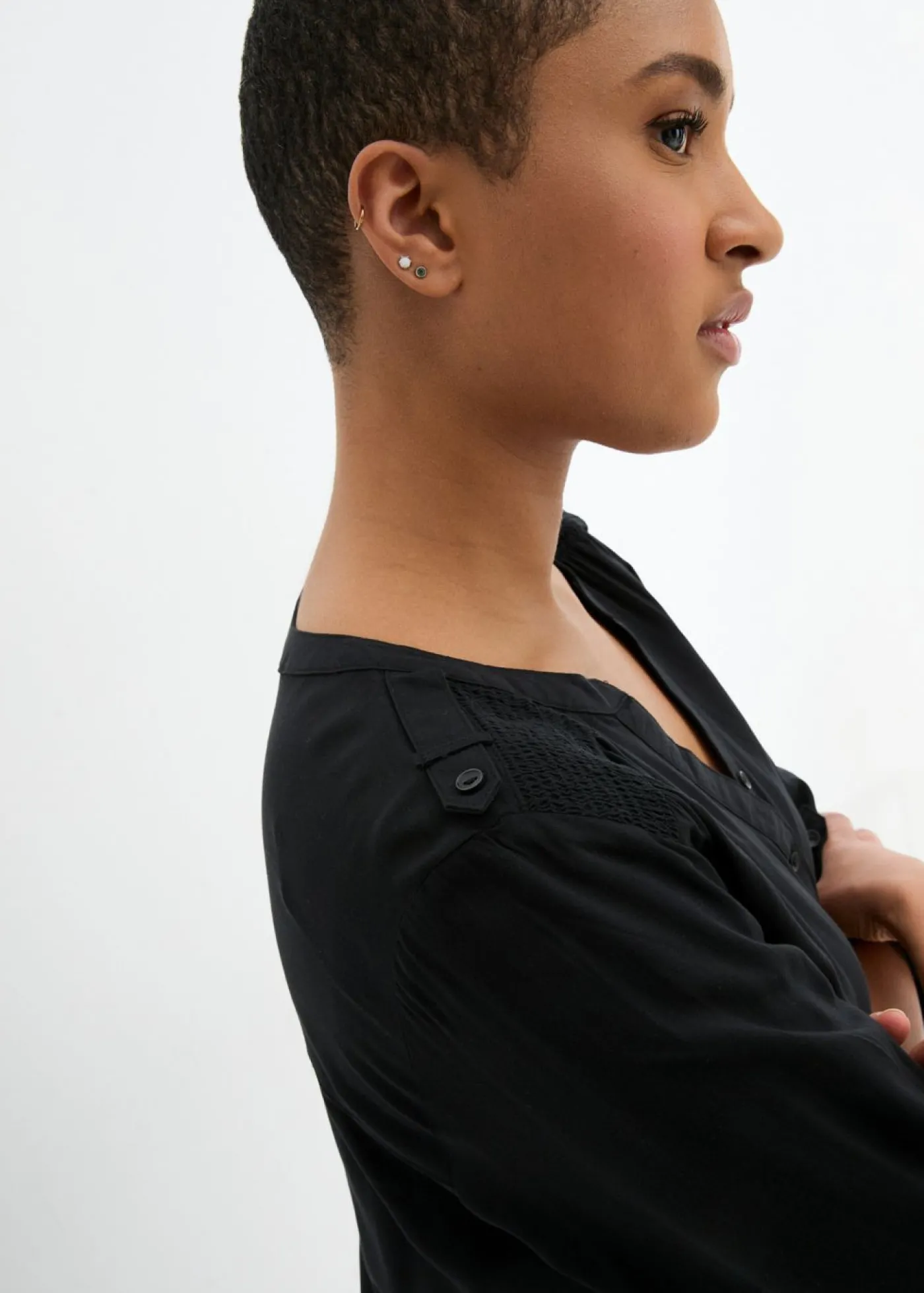 bonprix bonprix Blusa tipo túnica de viscosa suave Negro