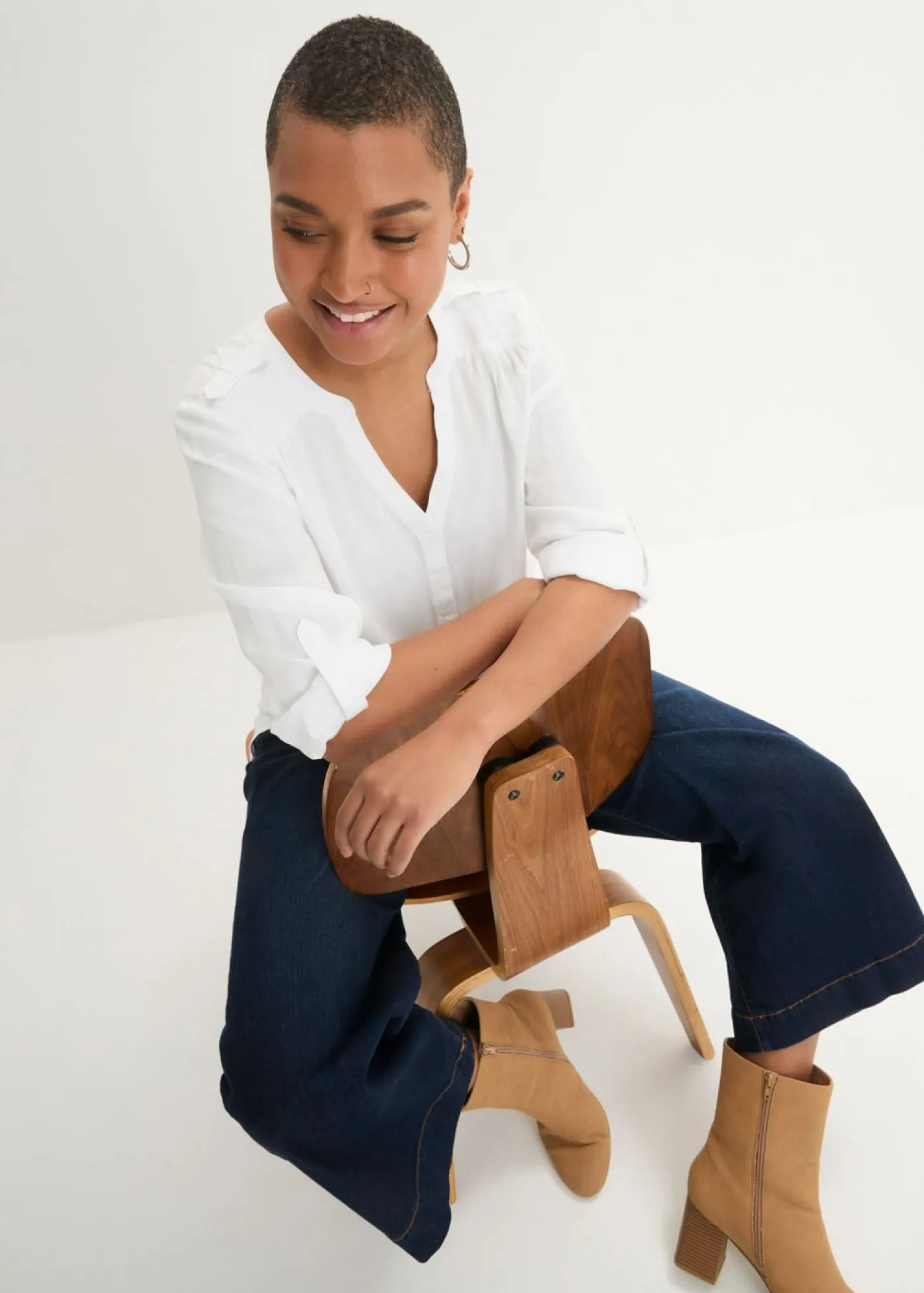 bonprix bonprix Blusa tipo túnica de viscosa suave Blanco Best