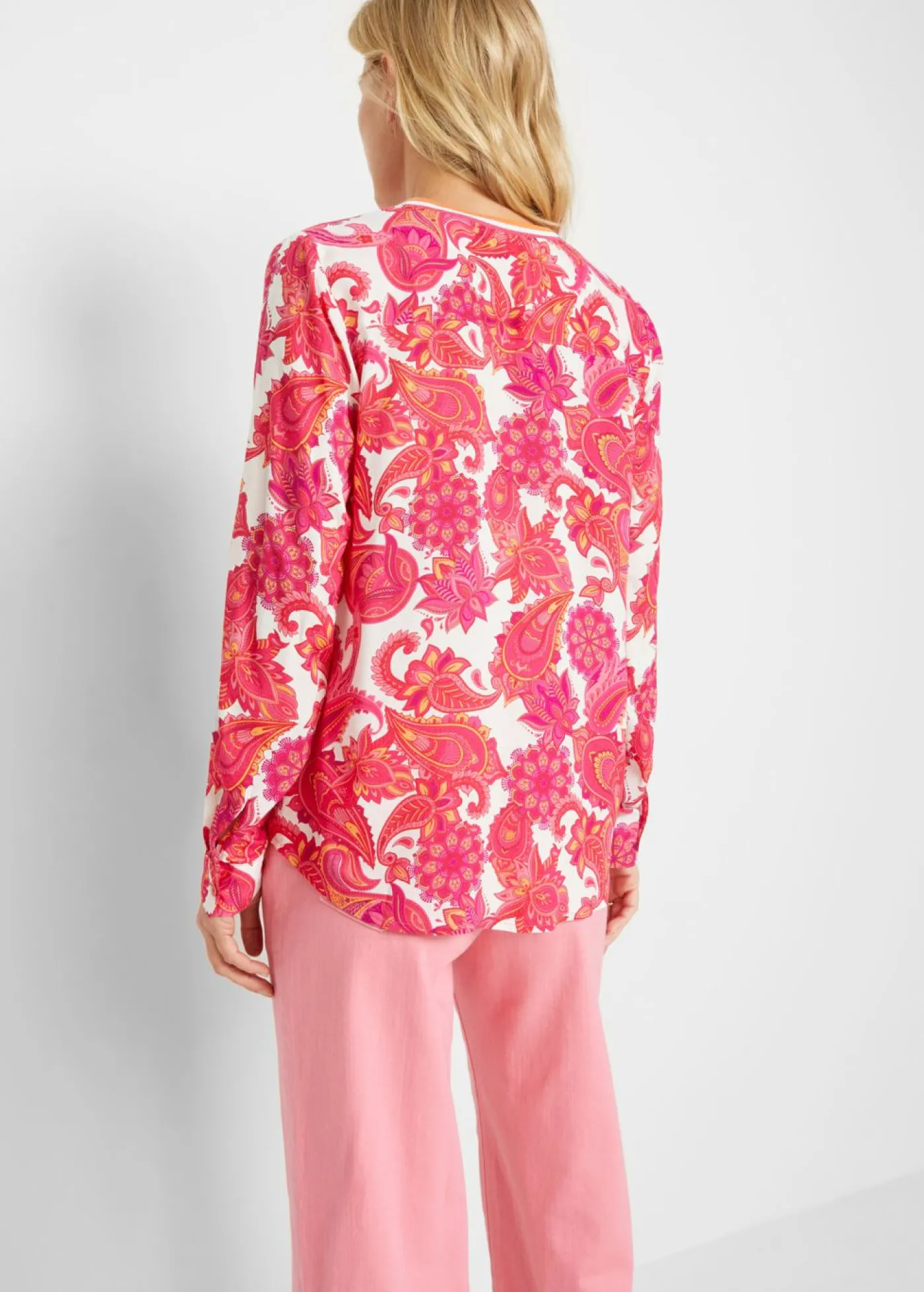 bonprix bonprix Blusa tipo túnica de viscosa fluida pink lady/rosa brillante/narajna suave Online