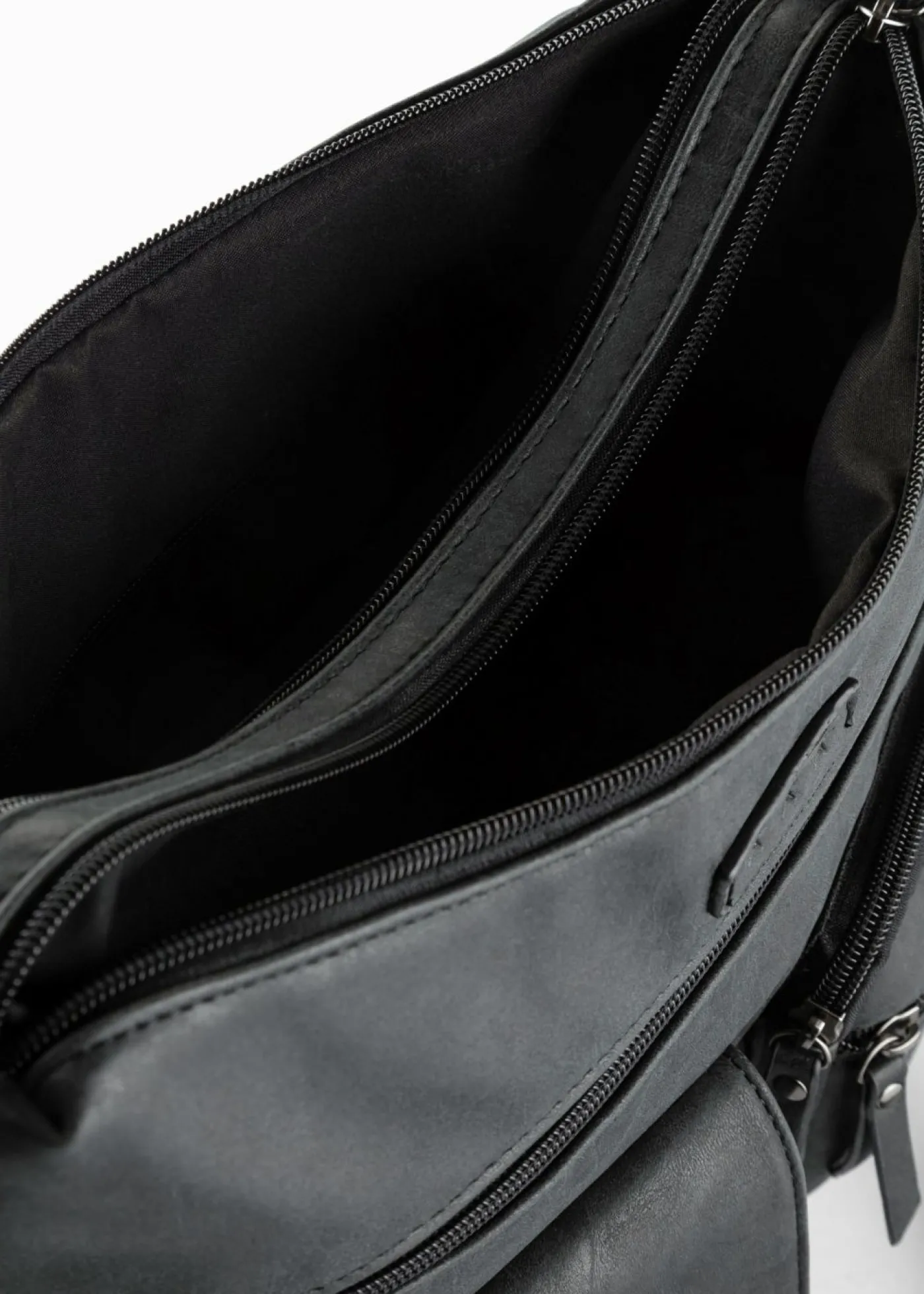 bonprix bonprix Bolso bandolera con bolsillos exteriores Negro Clearance
