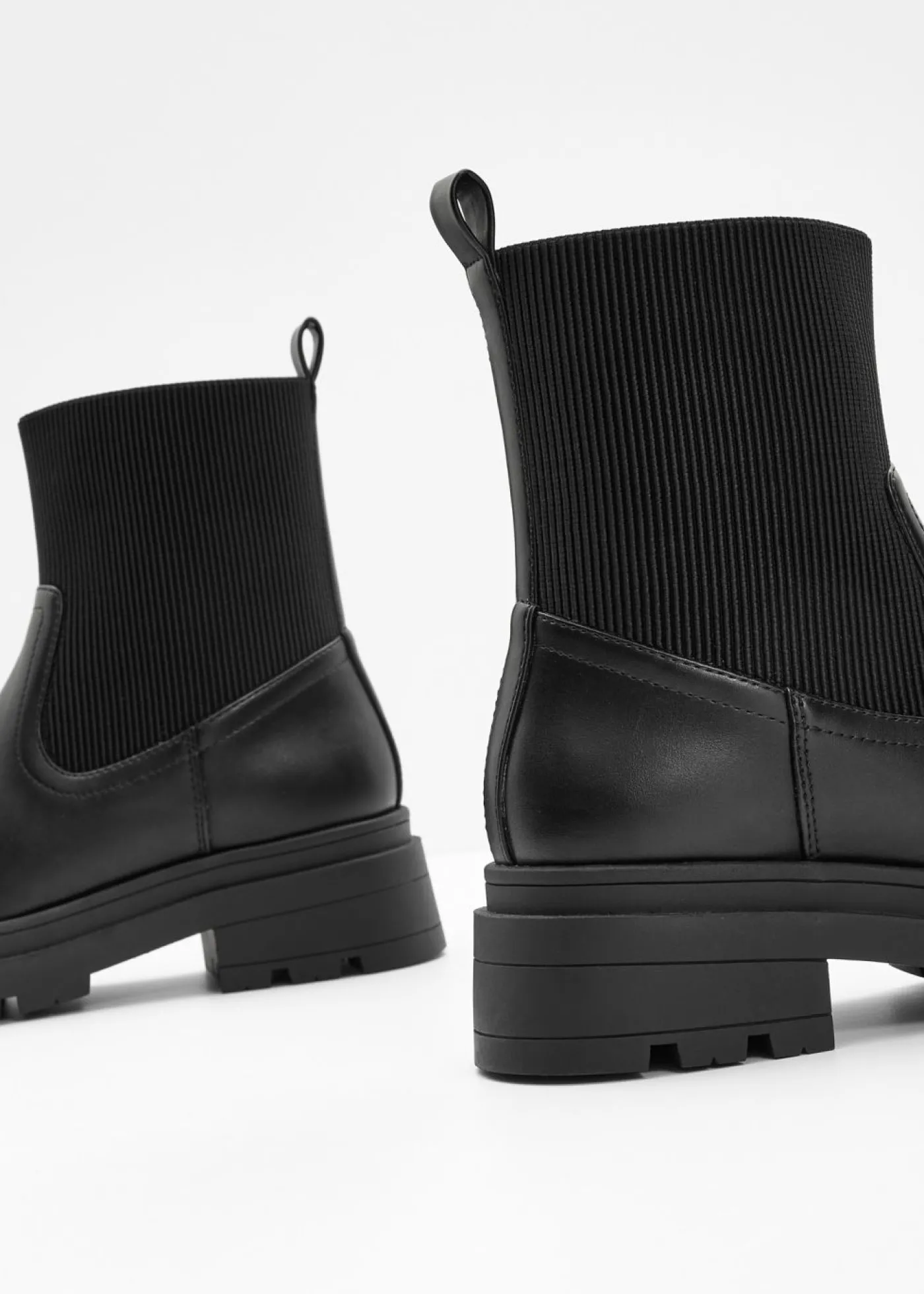 bonprix bonprix Botas Chelsea Negro