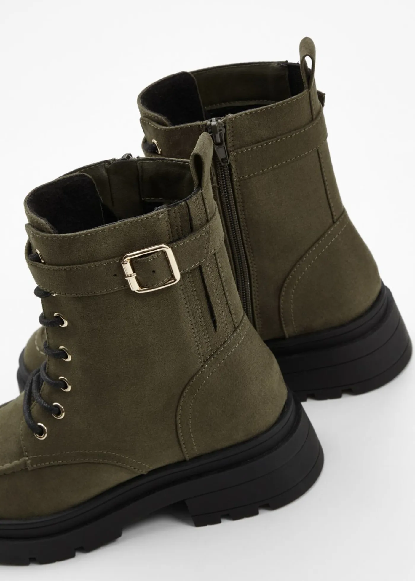 bonprix bonprix Botas con cordones y hebilla Verde oliva Discount