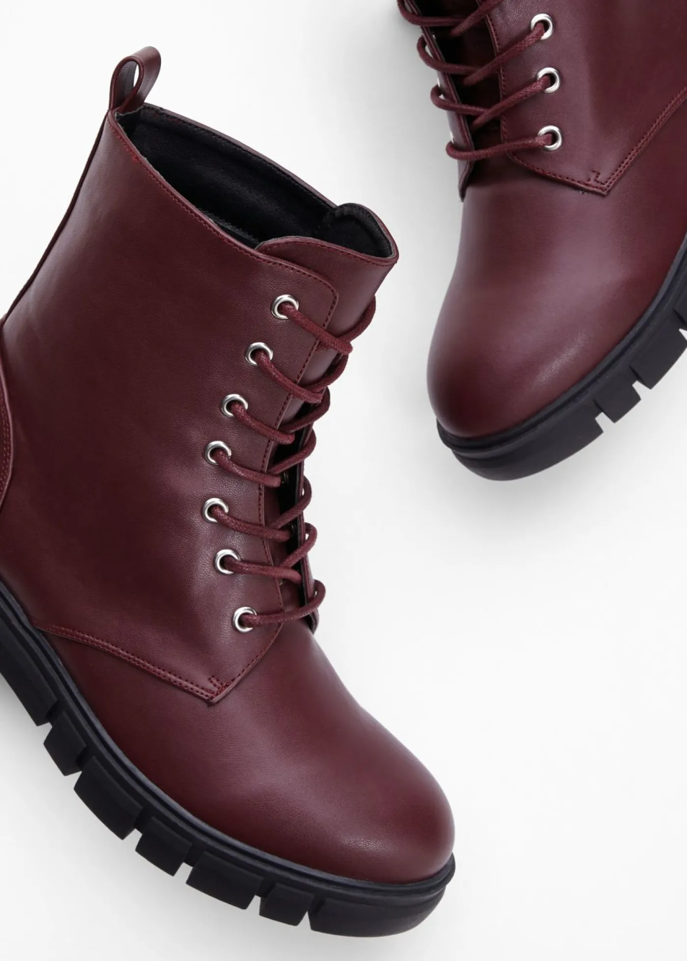 bonprix bonprix Botas con cordones y suela perfilada mora oscuro Hot