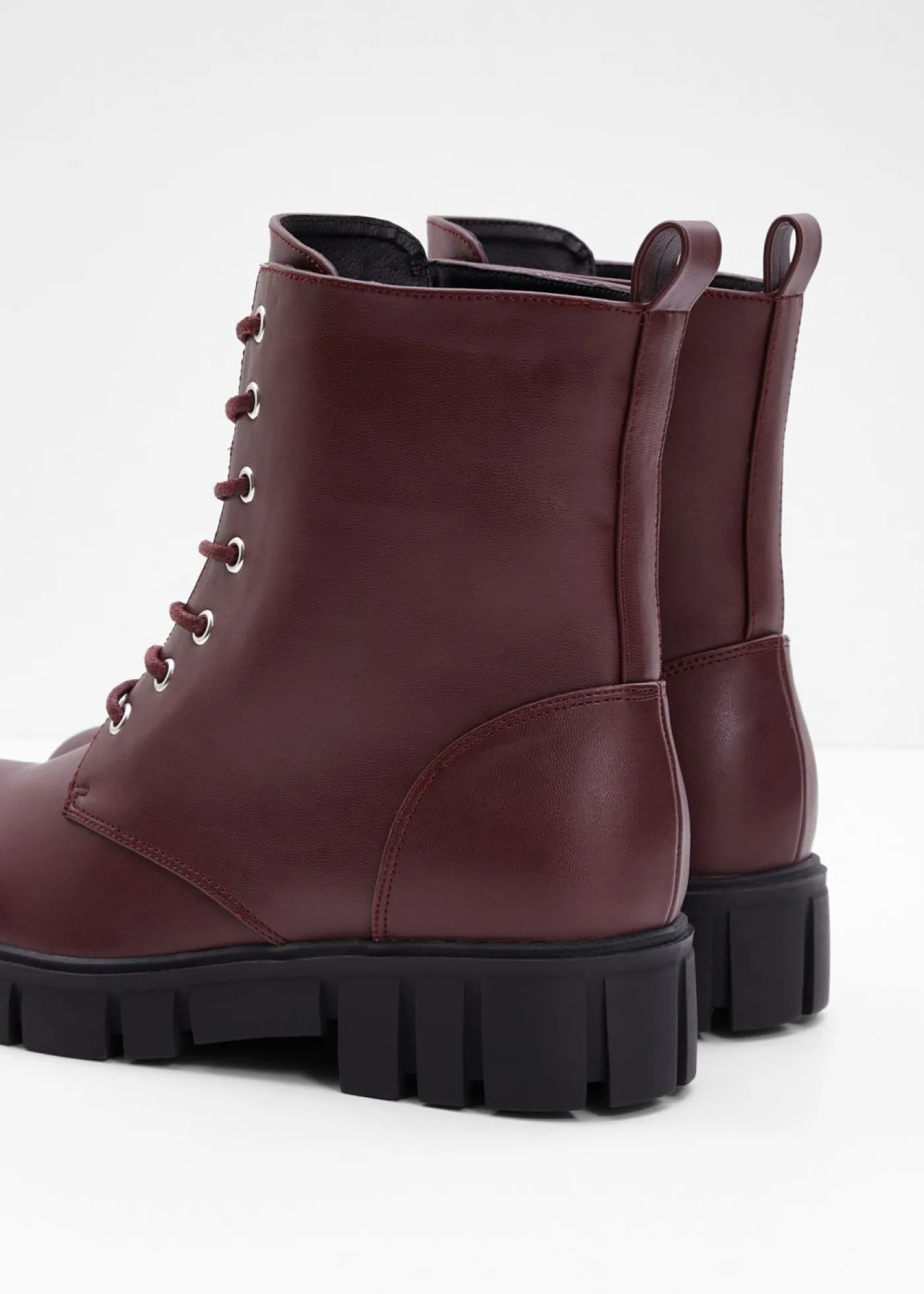 bonprix bonprix Botas con cordones y suela perfilada mora oscuro Hot