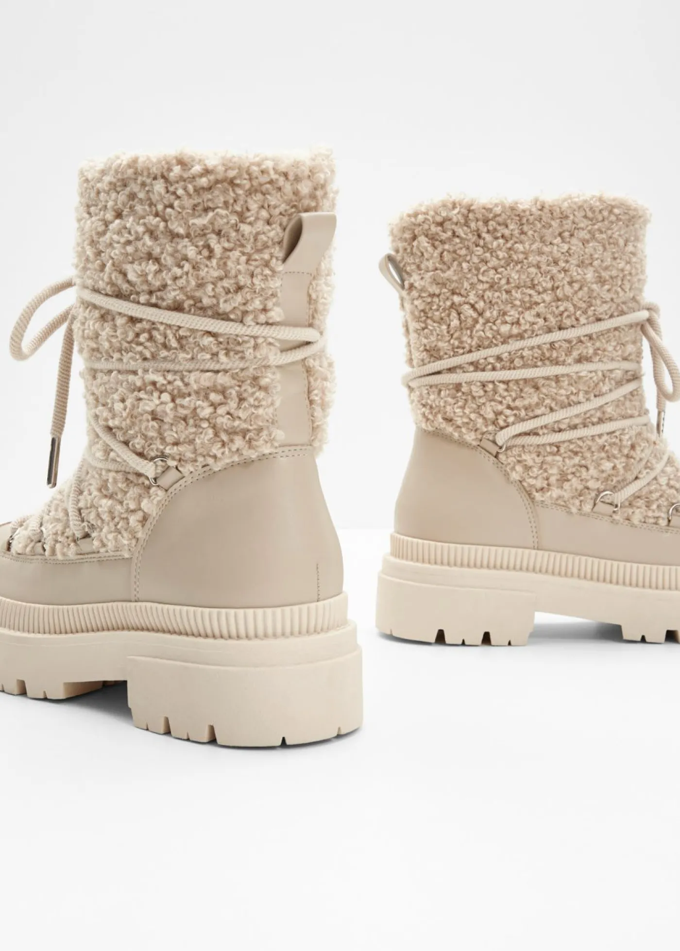 bonprix bonprix Botas forradas con cordones Arena claro Hot
