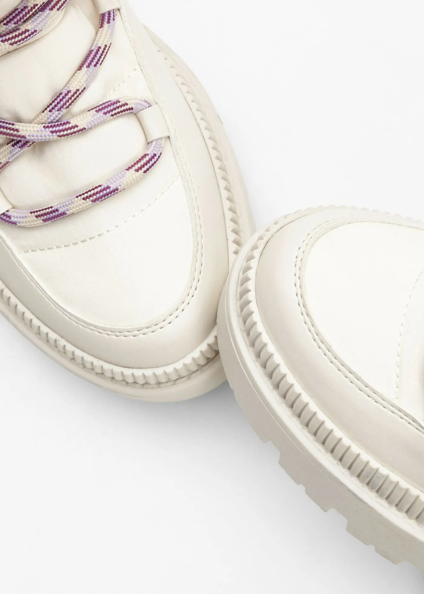 bonprix bonprix Botas forradas con cordones Blanco perla-beige New