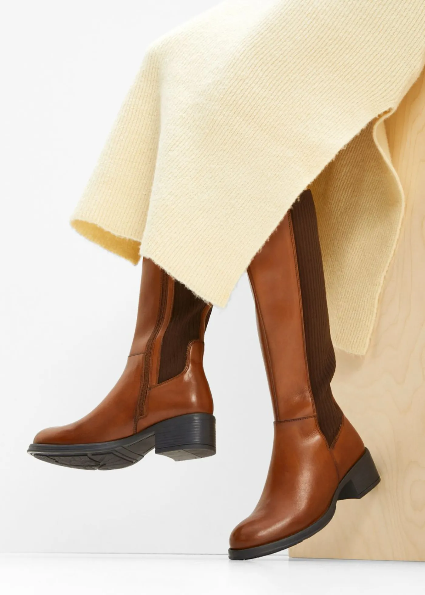 bonprix bonprix Botines de cuero bronceado Best