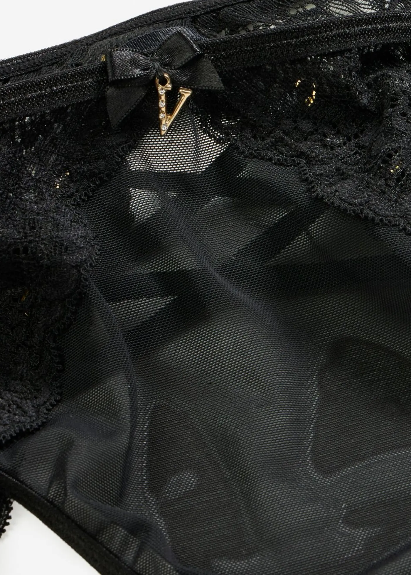 bonprix VENUS Braga con abertura Negro Hot