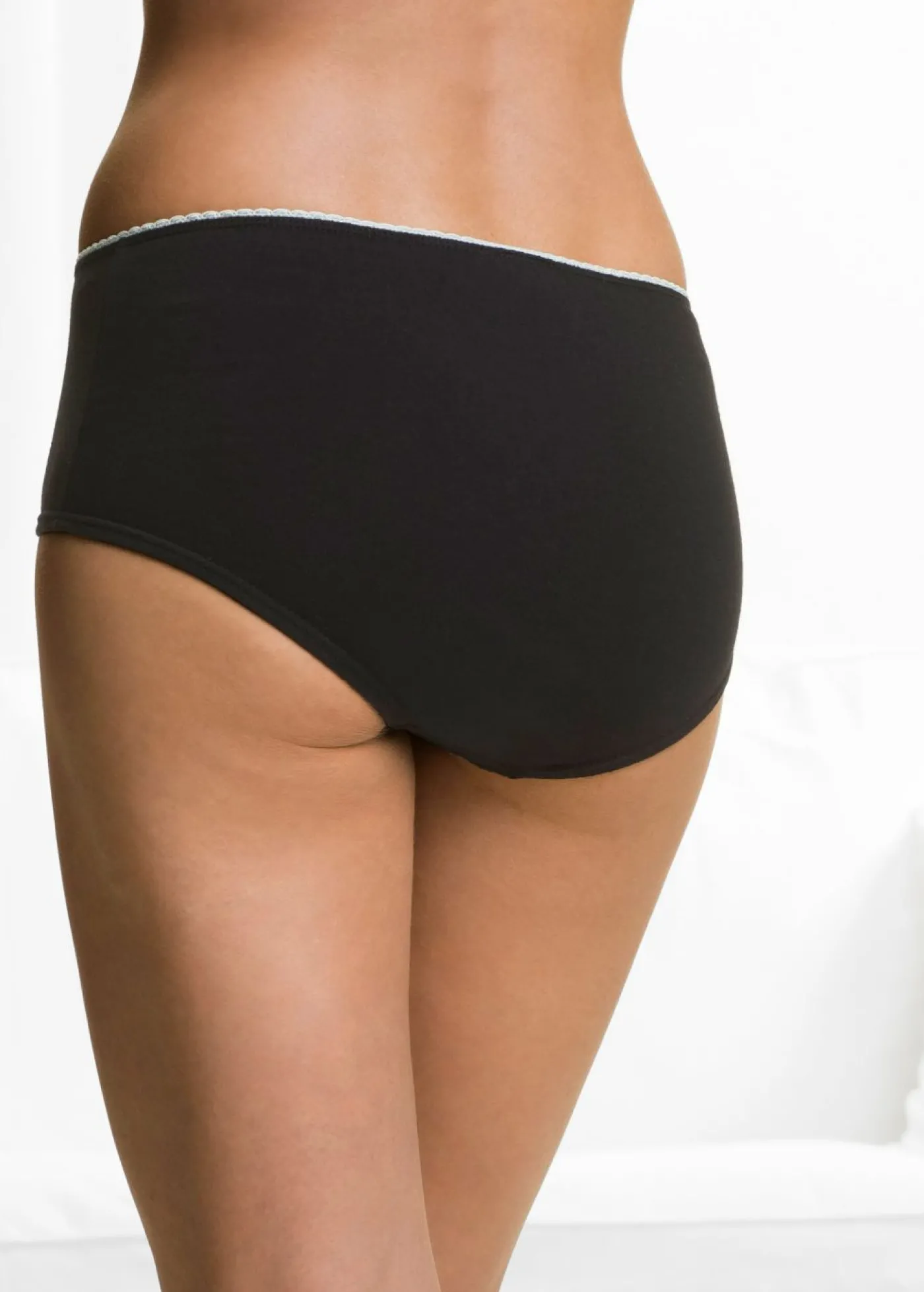 bonprix bonprix Braga con algodón orgánico (4 unidades) Negro Outlet