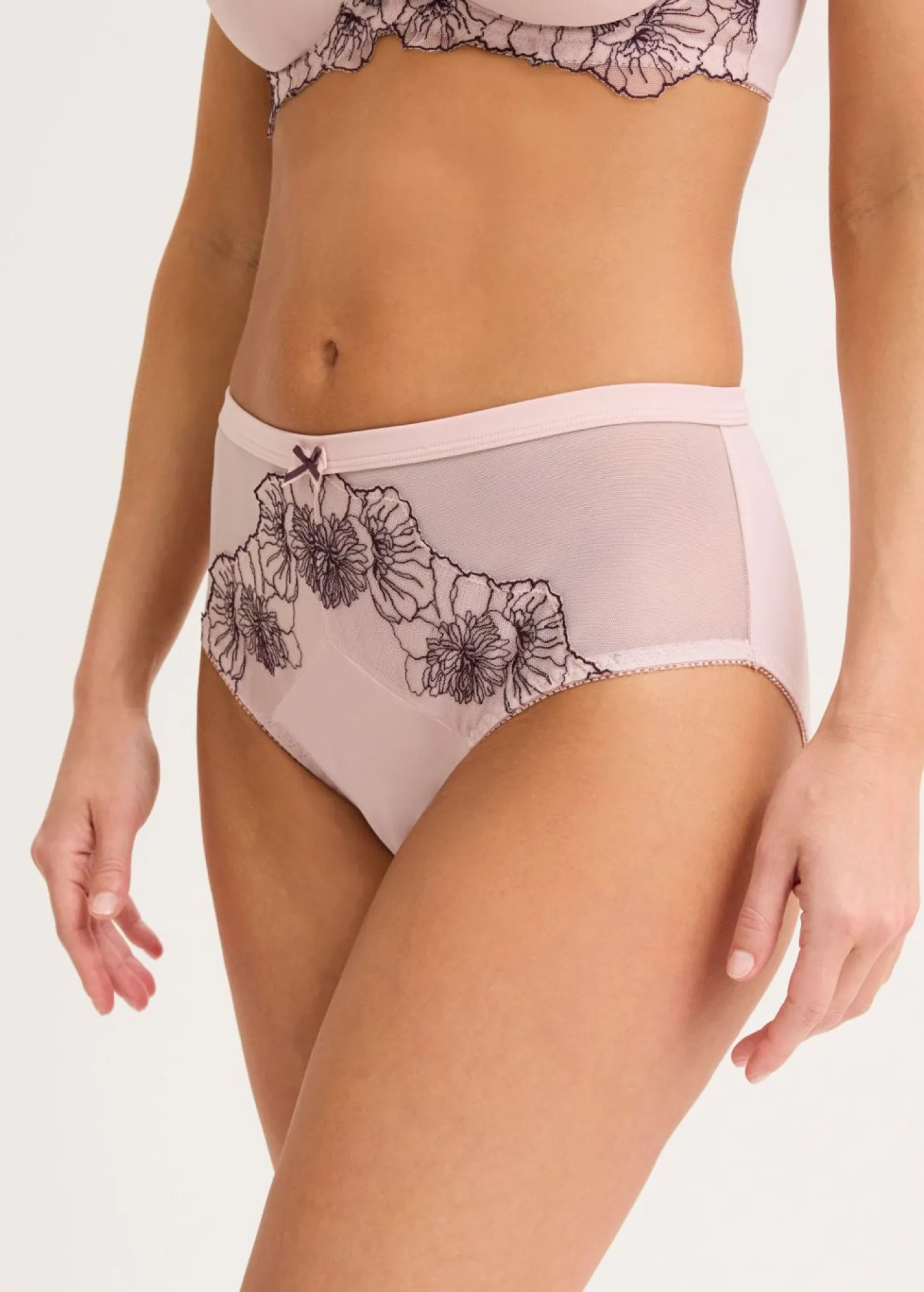 bonprix bonprix Braga con bordado delicado rosa mate-baya Online