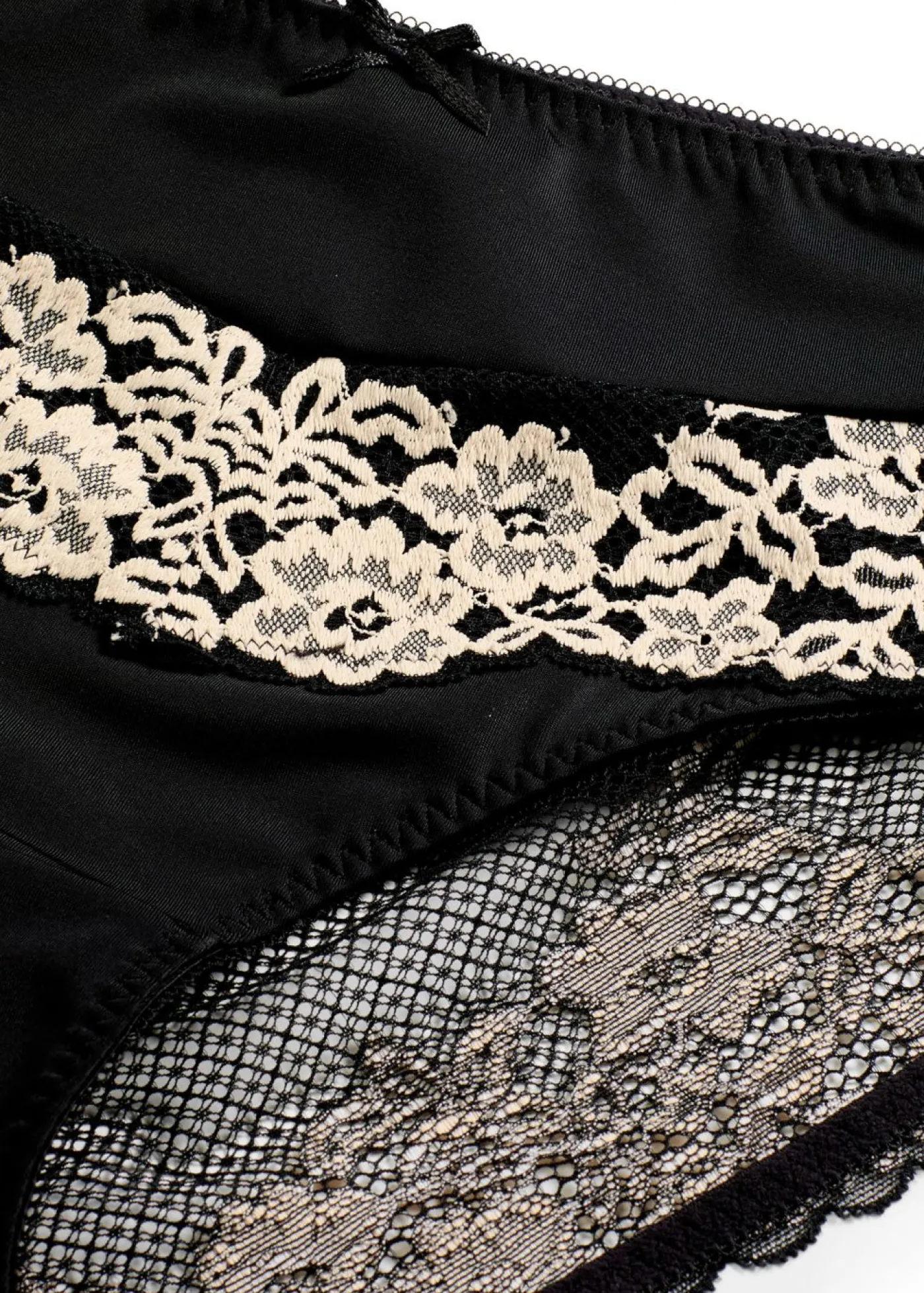bonprix bonprix Braga con encaje delicado Negro-blanco lana