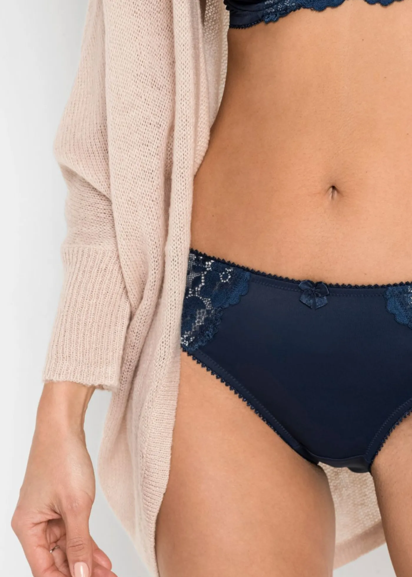 bonprix bonprix Braga con encaje delicado (2 unidades) Azul marino + beige arena Outlet