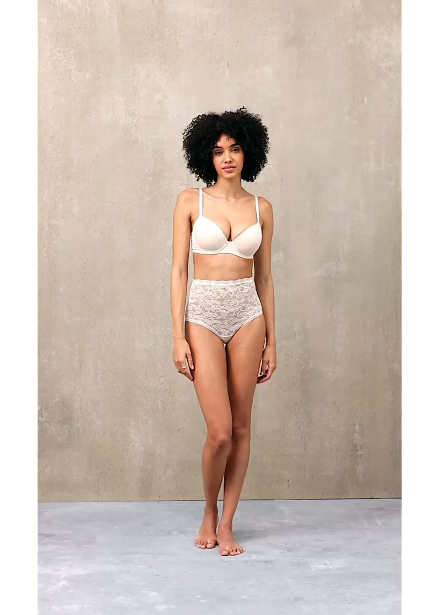 bonprix bonprix Braga de talle alto (3 unidades) de encaje negro+blanco+beige arena Best