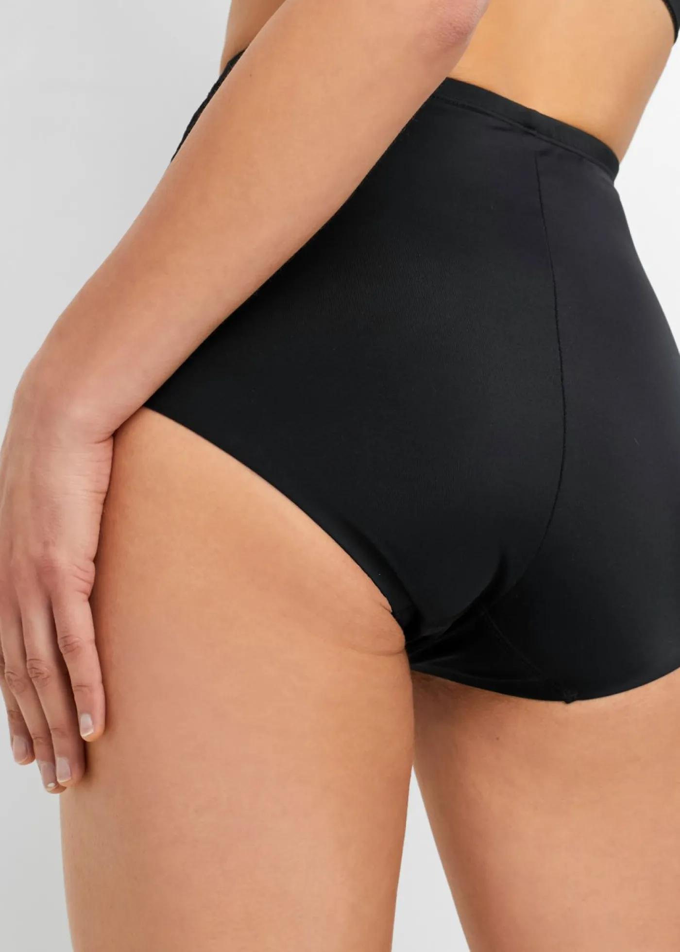 bonprix bonprix Braguita con ligero efecto moldeador (2 unidades) Negro-blanco Outlet