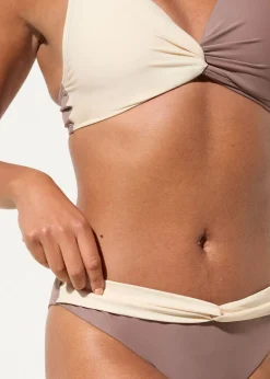 bonprix bonprix Braguita de bikini con detalle anudado Marrón-beige