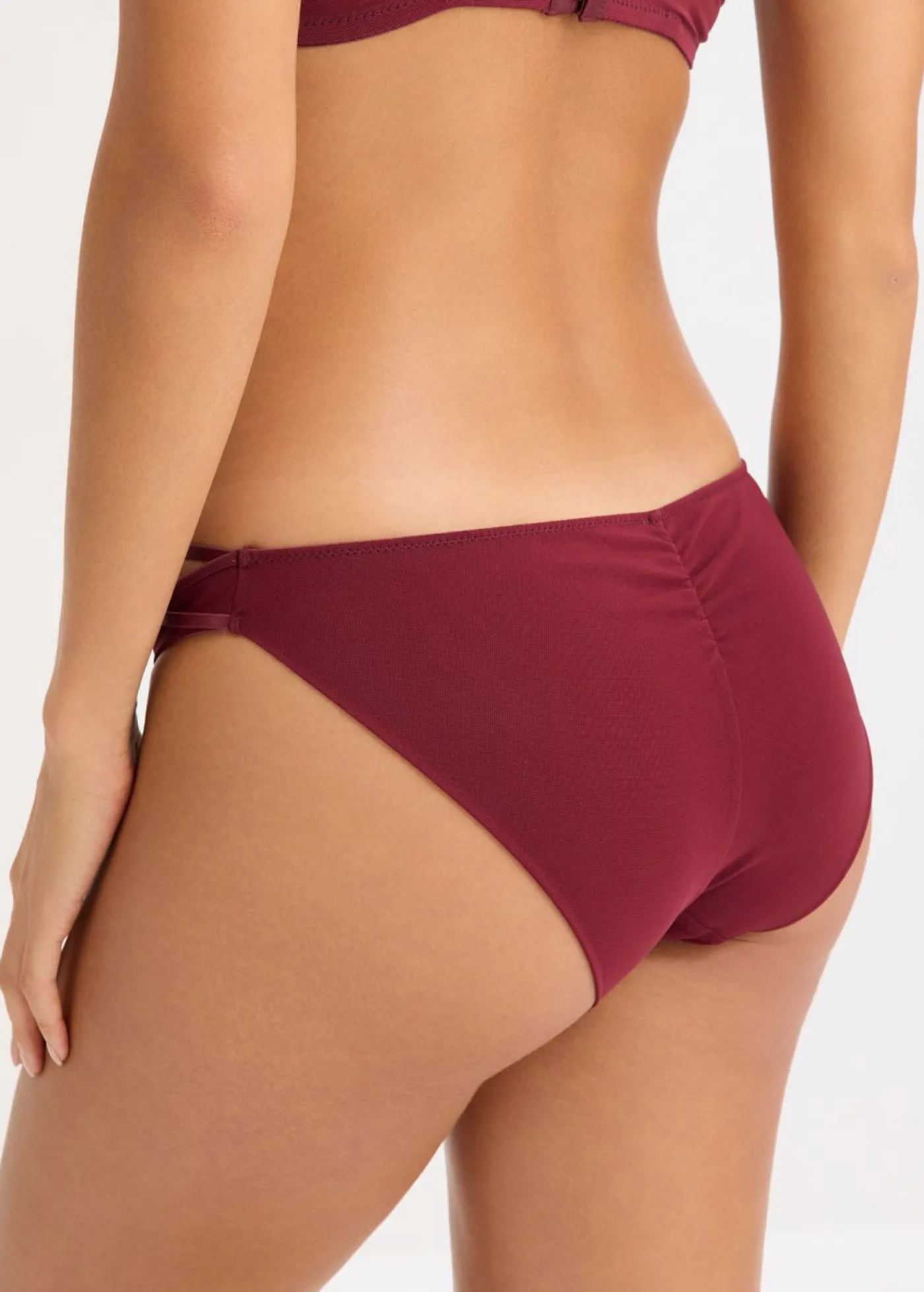 bonprix bonprix Braguita de bordado elegante Baya Best