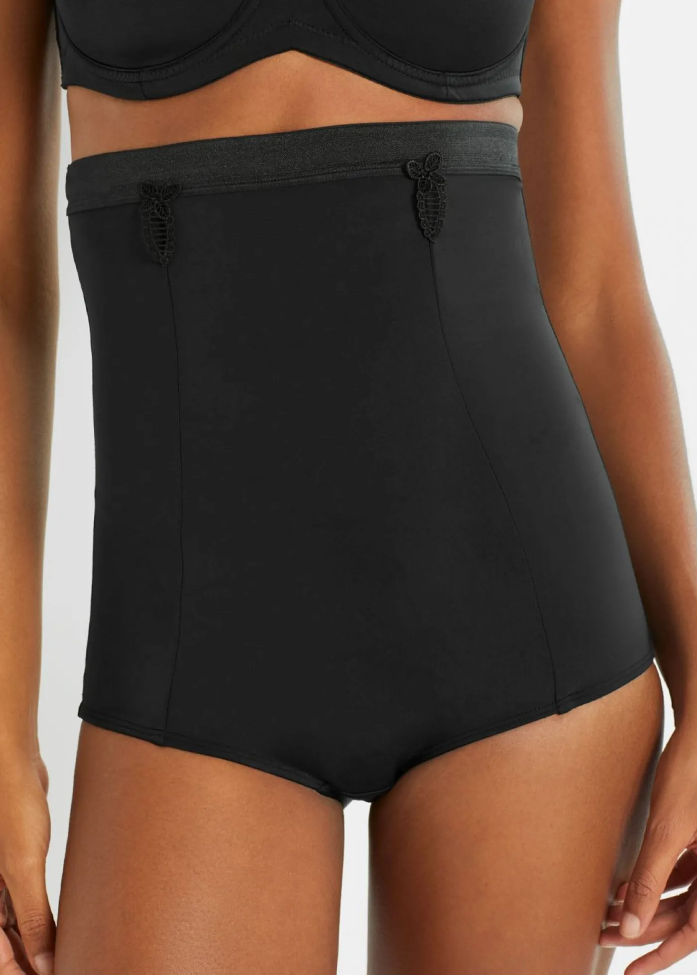 bonprix bonprix Braguita de talle alto con gran efector reductor Negro