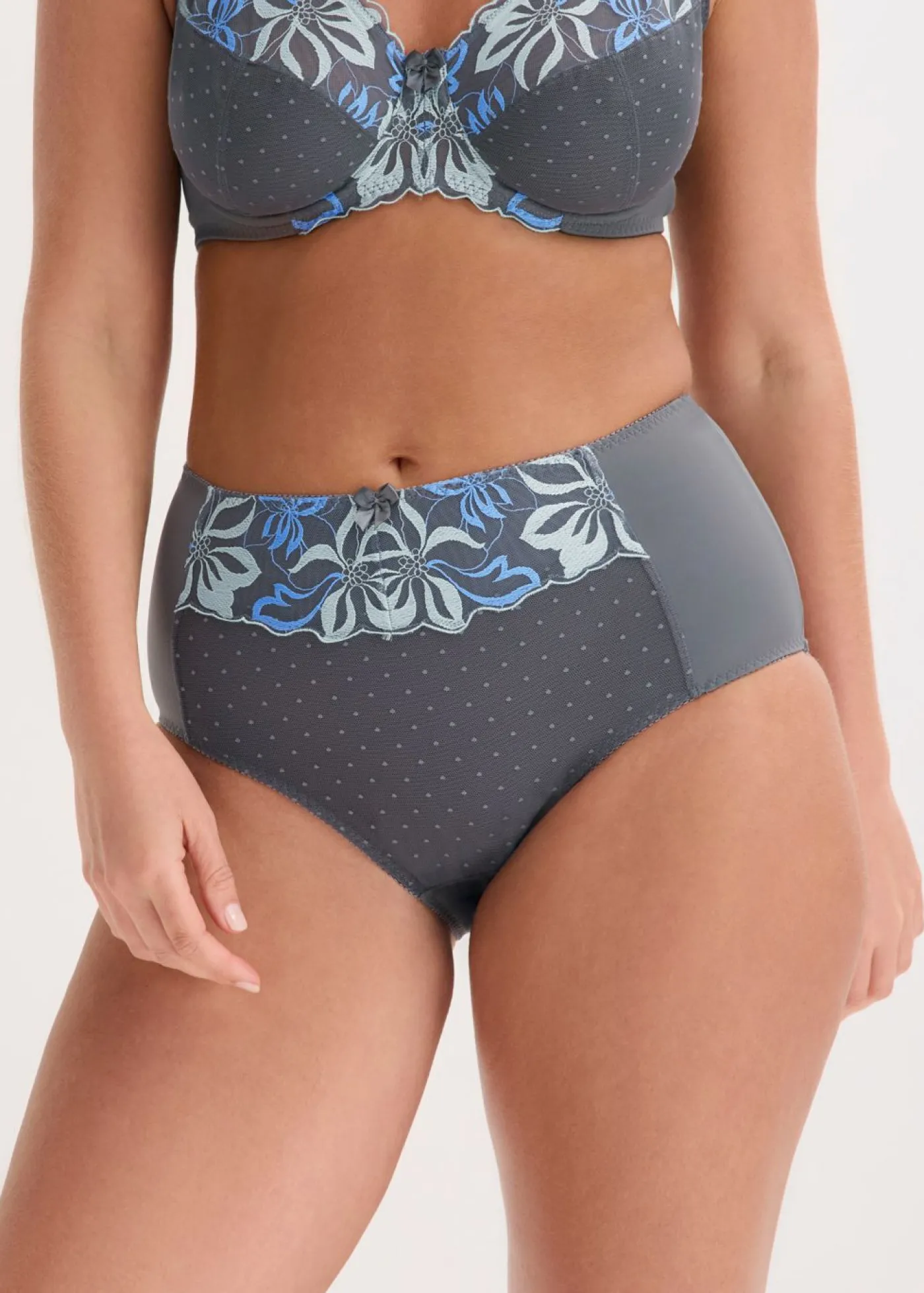bonprix bonprix Braguita moldeadora con bordado delicado Gris granito Clearance