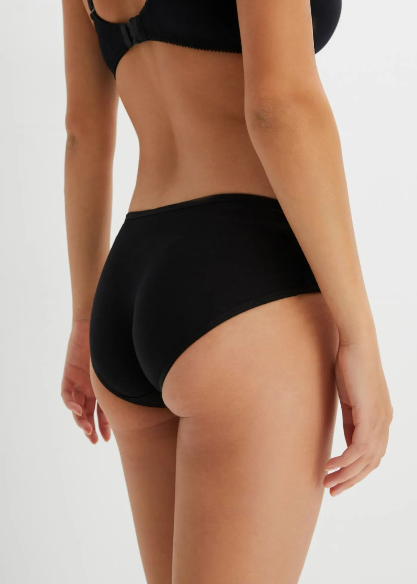 bonprix bonprix Braguitas con forma de V (5 unidades) Negro