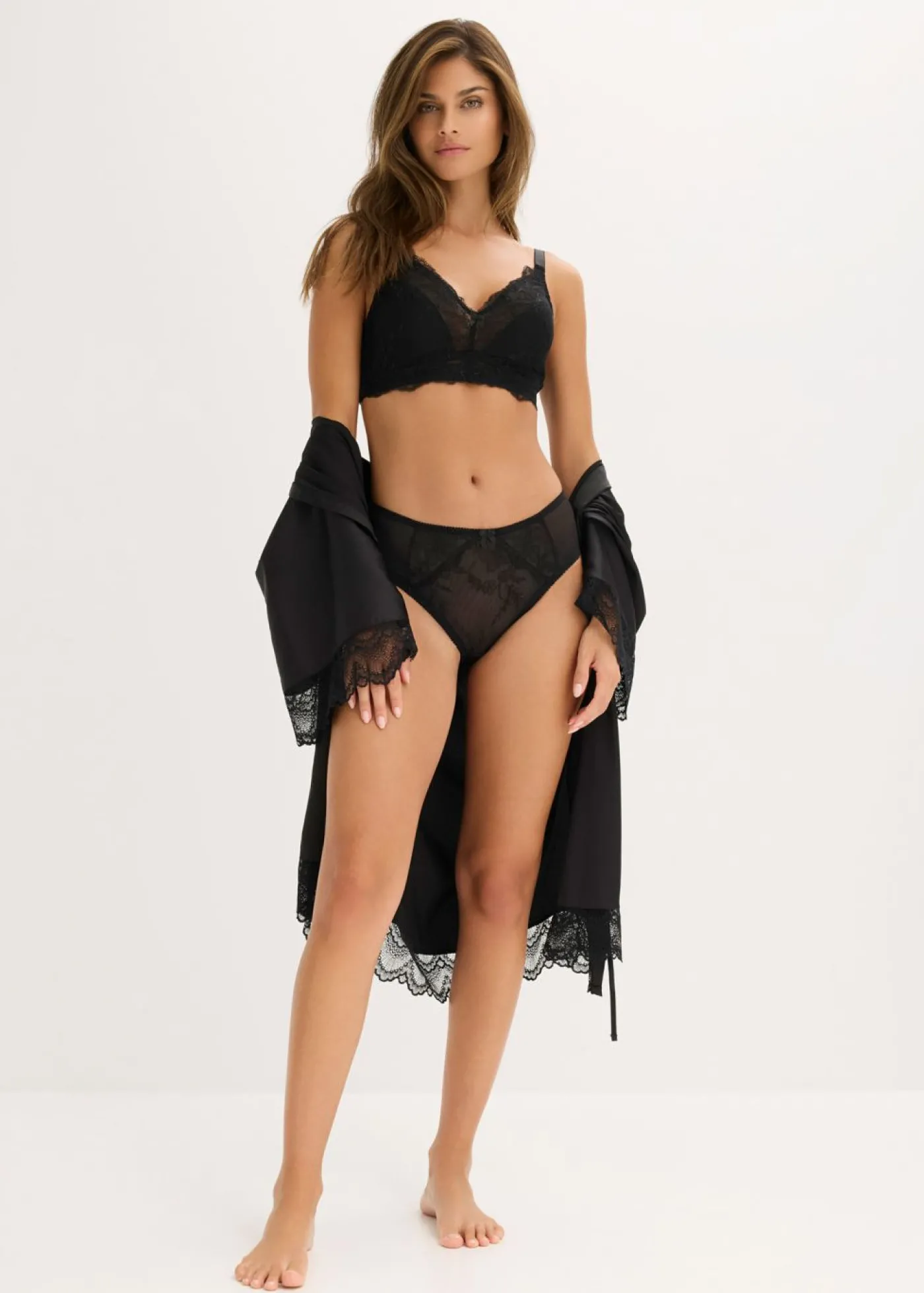 bonprix bonprix Bralette con bordado Negro