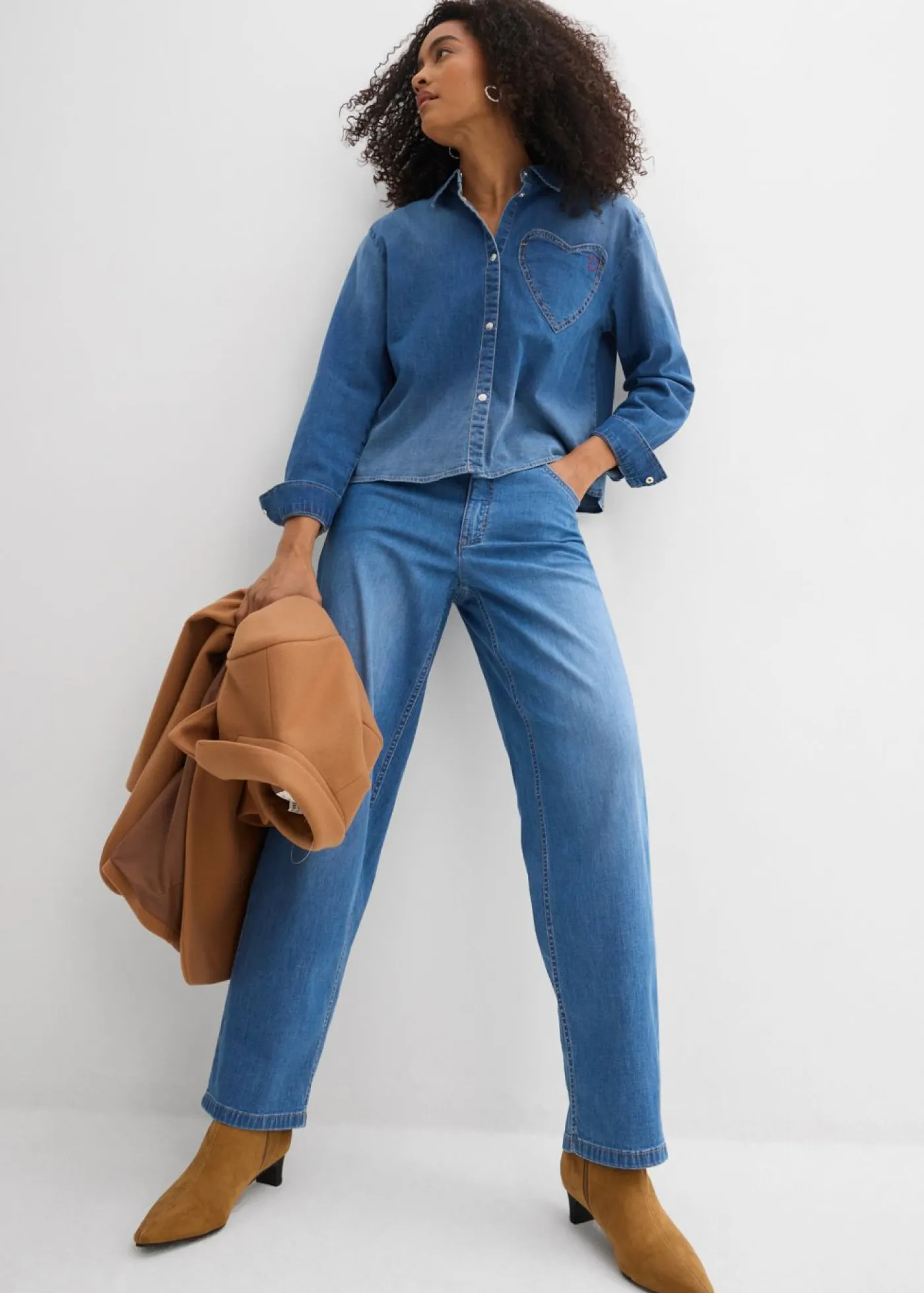 bonprix bonprix Camisa vaquera con algodón orgánico azul claro denim Outlet