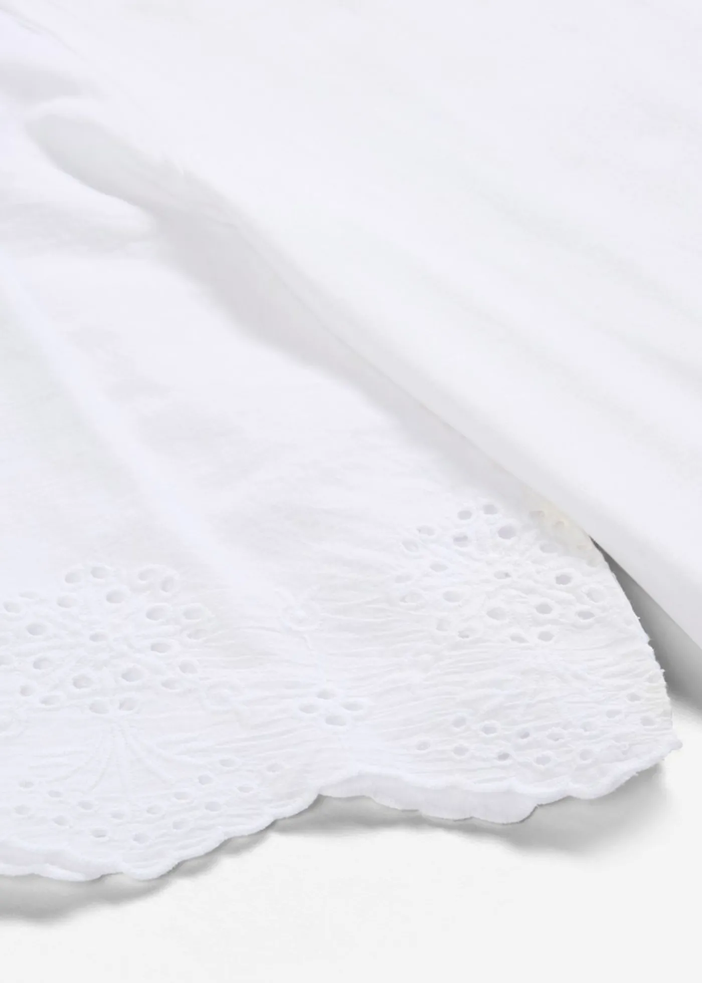 bonprix bonprix Camiseta con bordado calado Blanco Online
