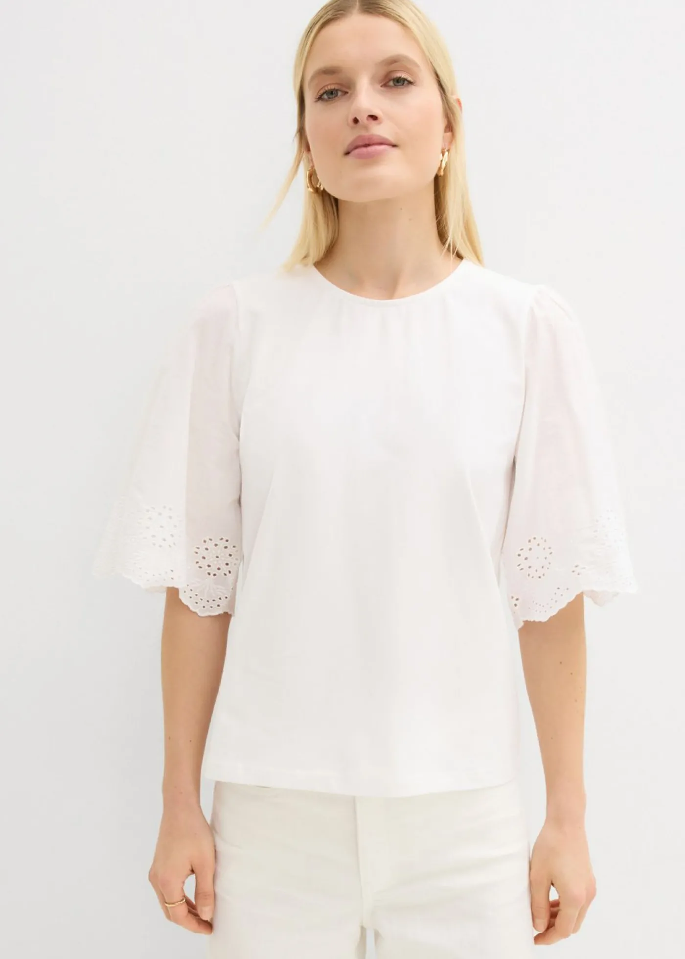 bonprix bonprix Camiseta con bordado calado Blanco Online