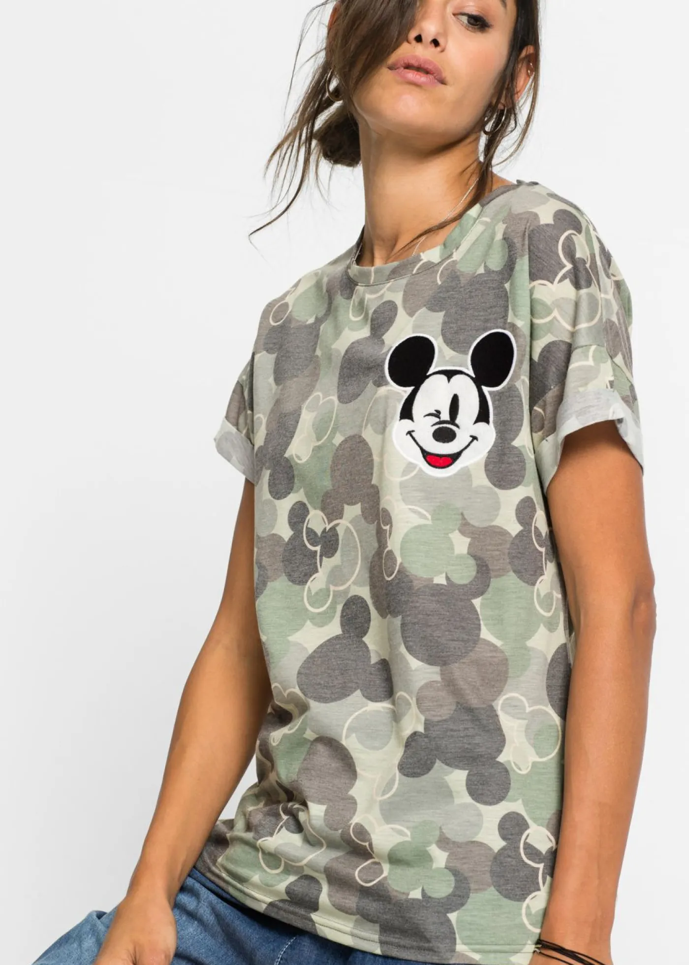 bonprix Disney Camiseta con bordado de Mickey Mouse Verde/marrón de camuflaje Outlet