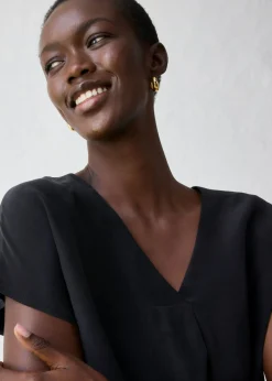 bonprix bonprix Camiseta con contenido de seda e inserto de tejido Negro Outlet