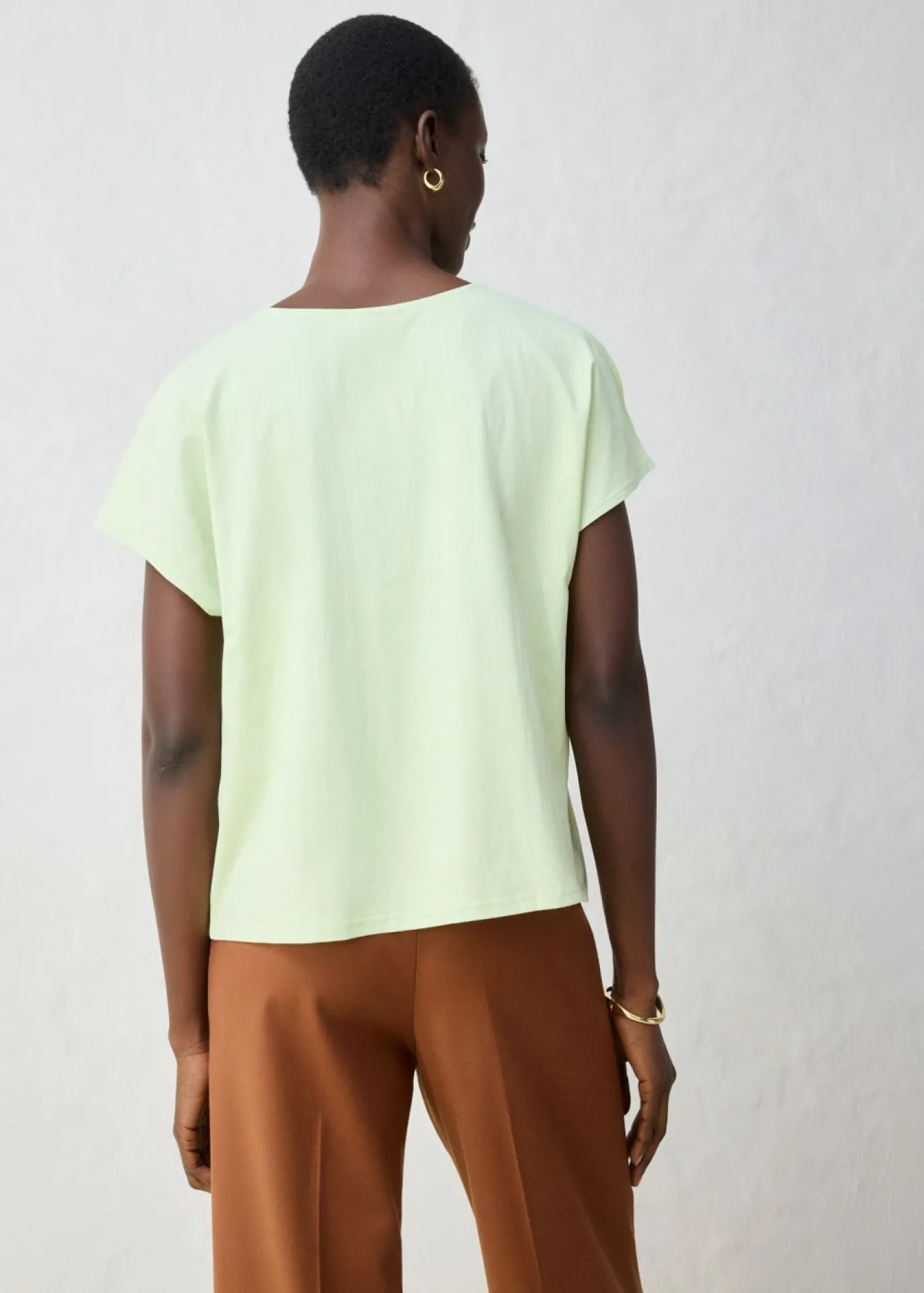 bonprix bonprix Camiseta con contenido de seda e inserto de tejido verde tiza Clearance