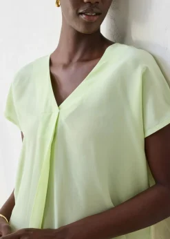 bonprix bonprix Camiseta con contenido de seda e inserto de tejido verde tiza Clearance