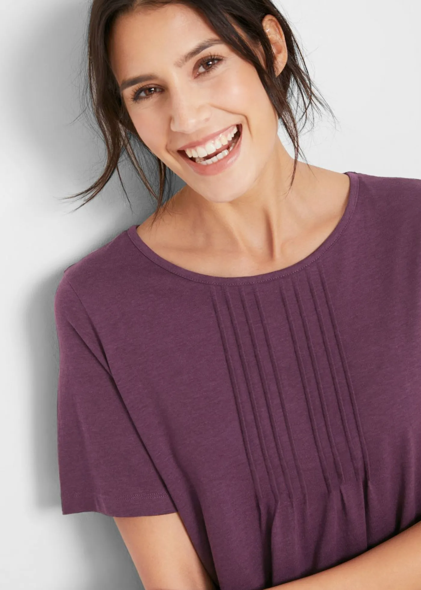 bonprix bonprix Camiseta con corte en A y manga corta Baya de saúco Clearance
