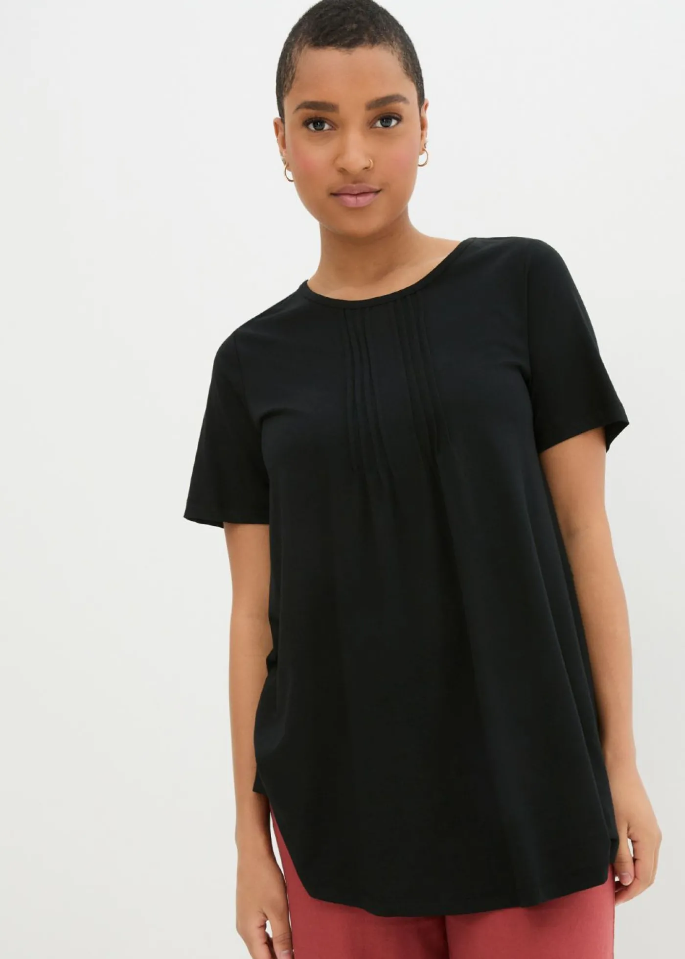 bonprix bonprix Camiseta con corte en A y manga corta Negro Discount