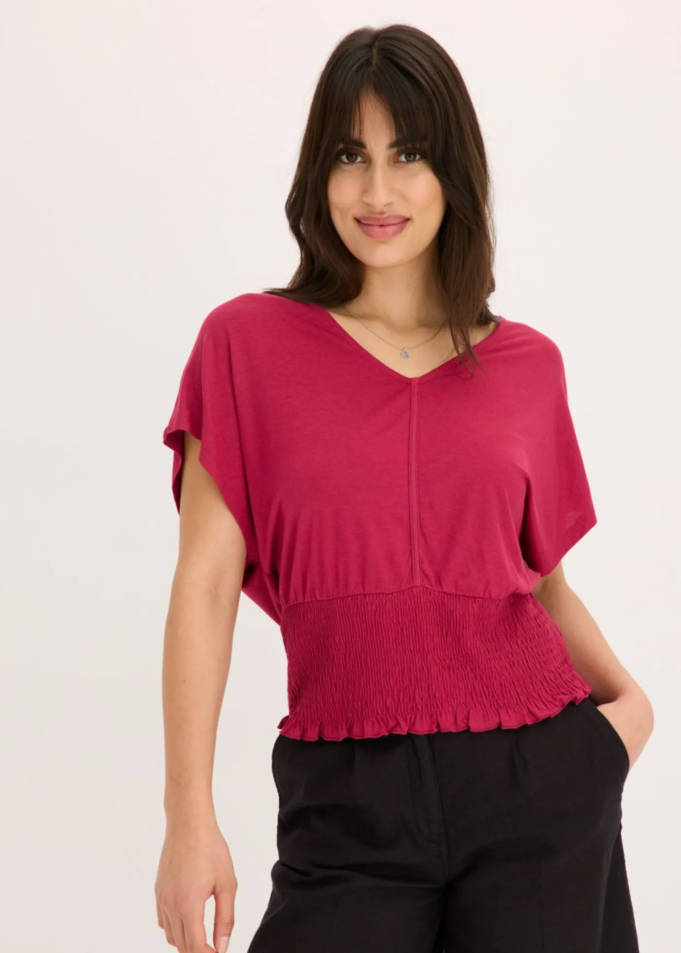 bonprix bonprix Camiseta con dobladillo de nido de abeja Rojo sangría Outlet