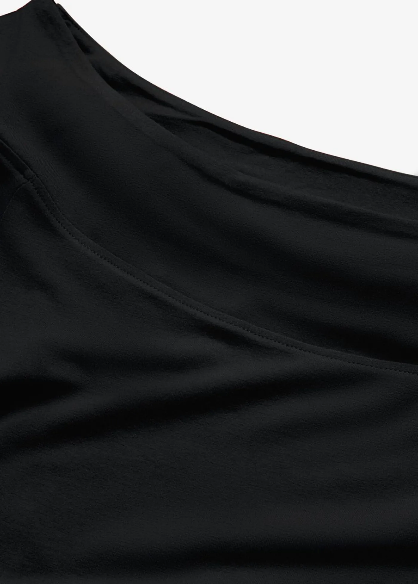 bonprix bonprix Camiseta con escote bañera en mezcla de viscosa Negro New