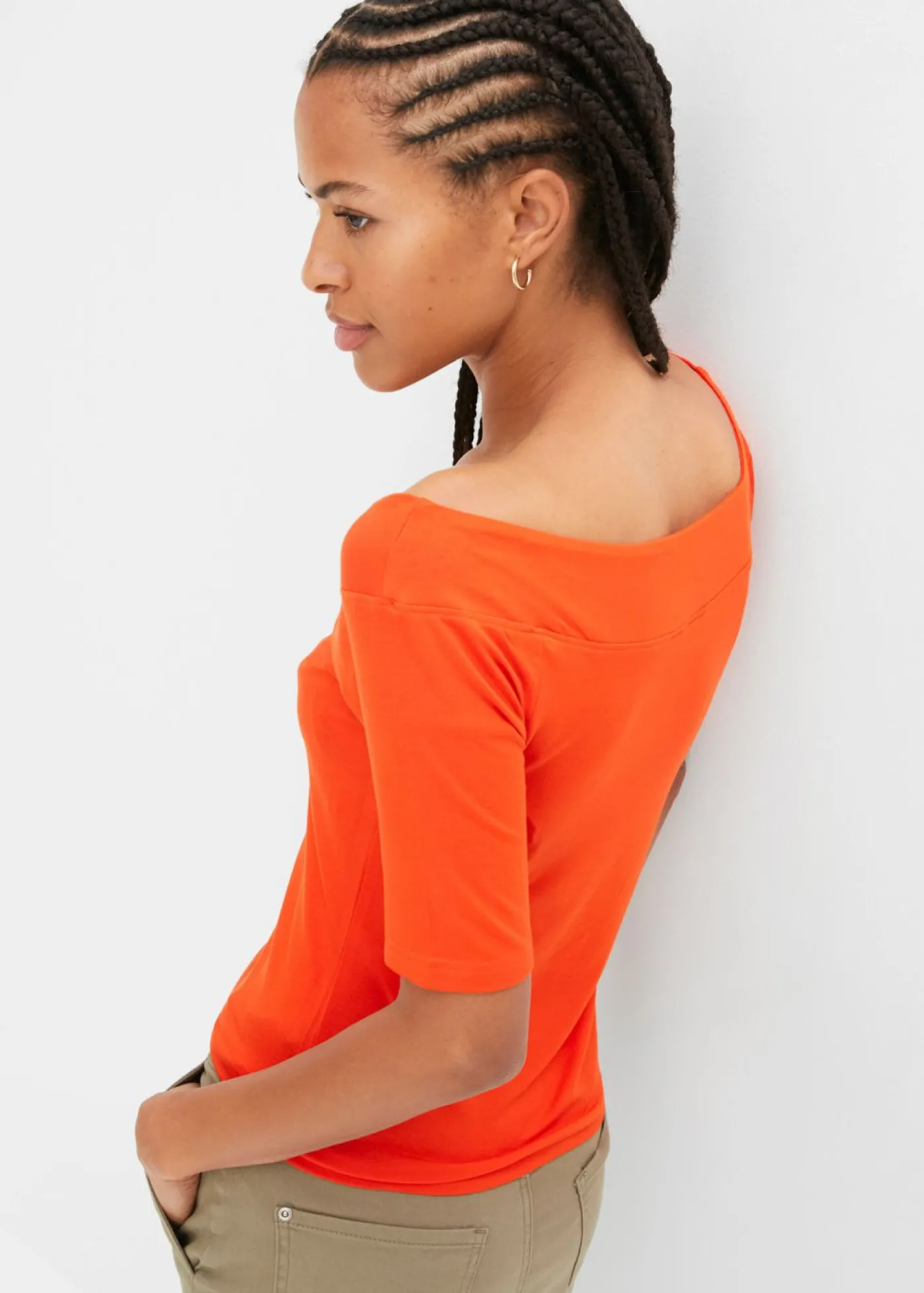 bonprix bonprix Camiseta con escote bañera en mezcla de viscosa naranja sangre Discount
