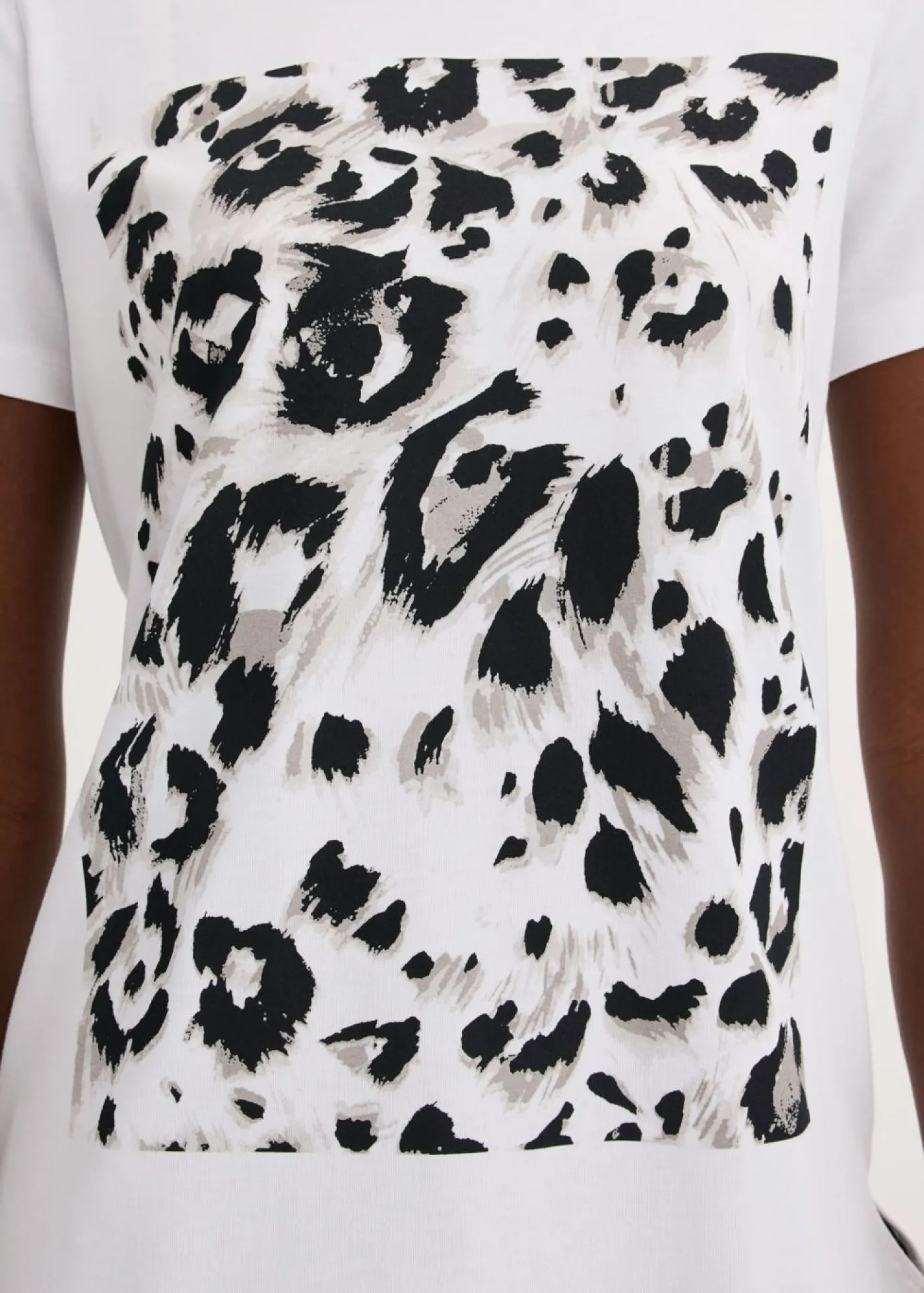 bonprix bonprix Camiseta con estampado de leopardo y purpurina estampado leo blanco-beige-negro-marrón grisáceo Discount