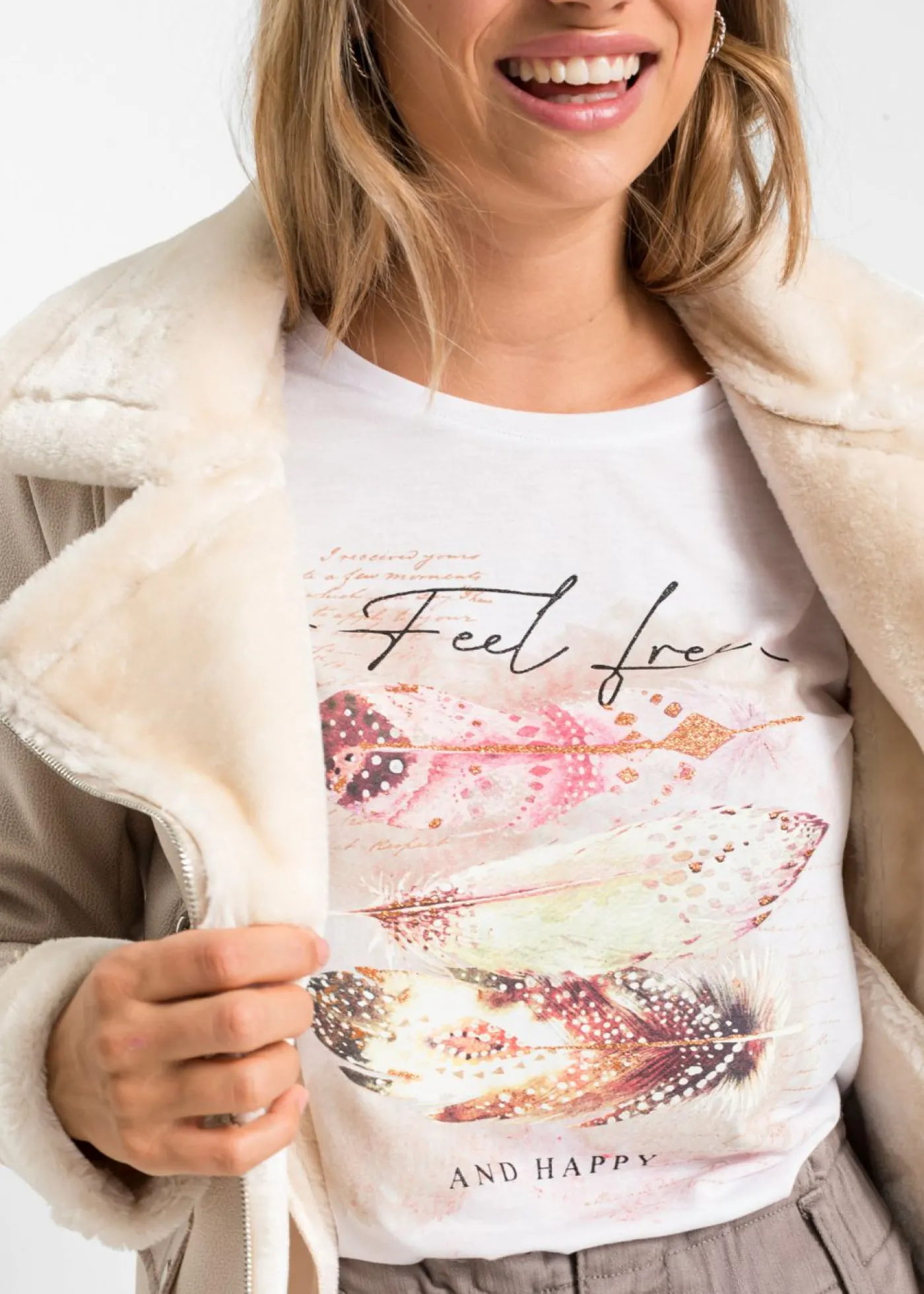 bonprix bonprix Camiseta con estampado de plumas Blanco Online