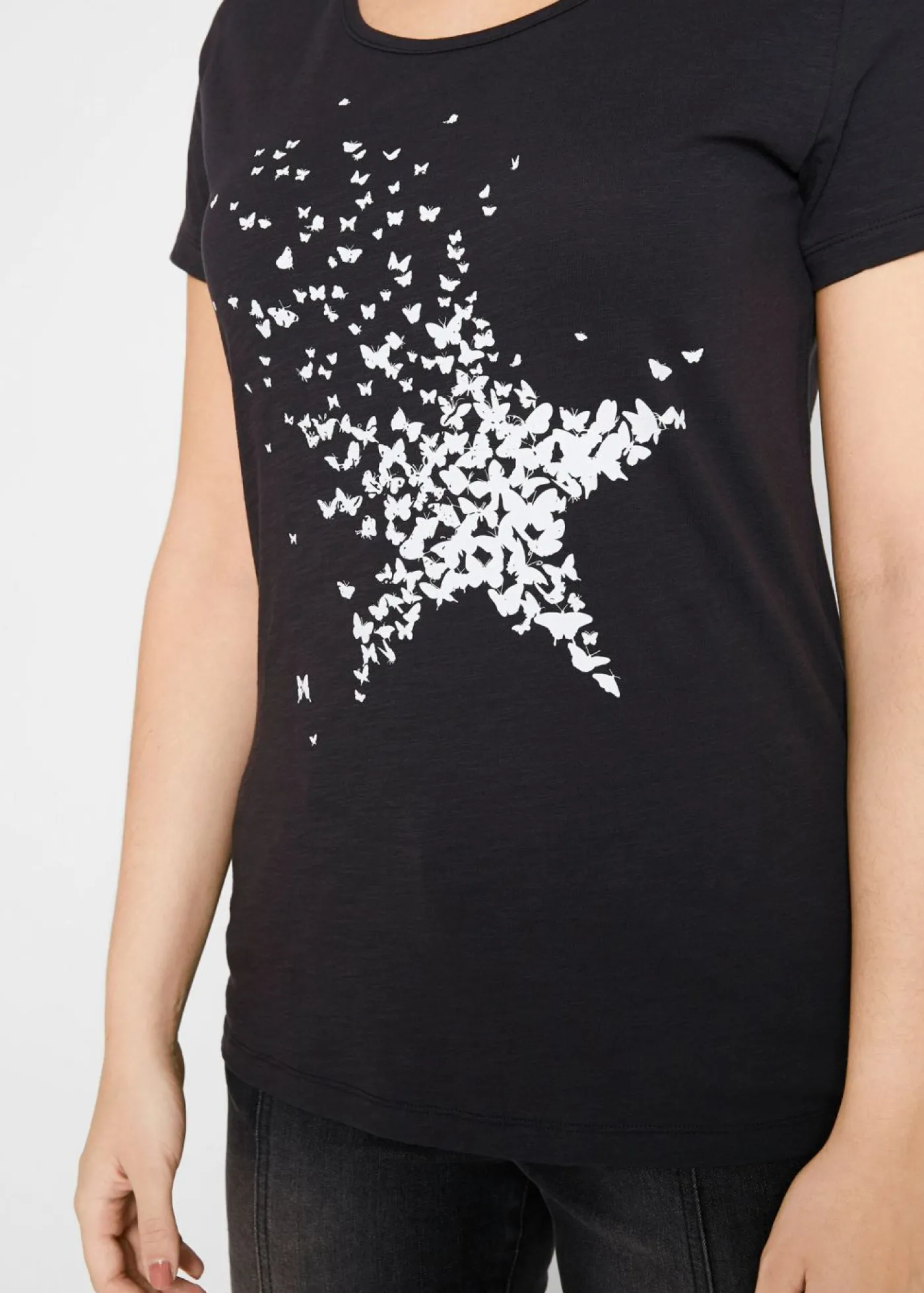 bonprix bonprix Camiseta con hilo flameado y manga corta Negro Outlet