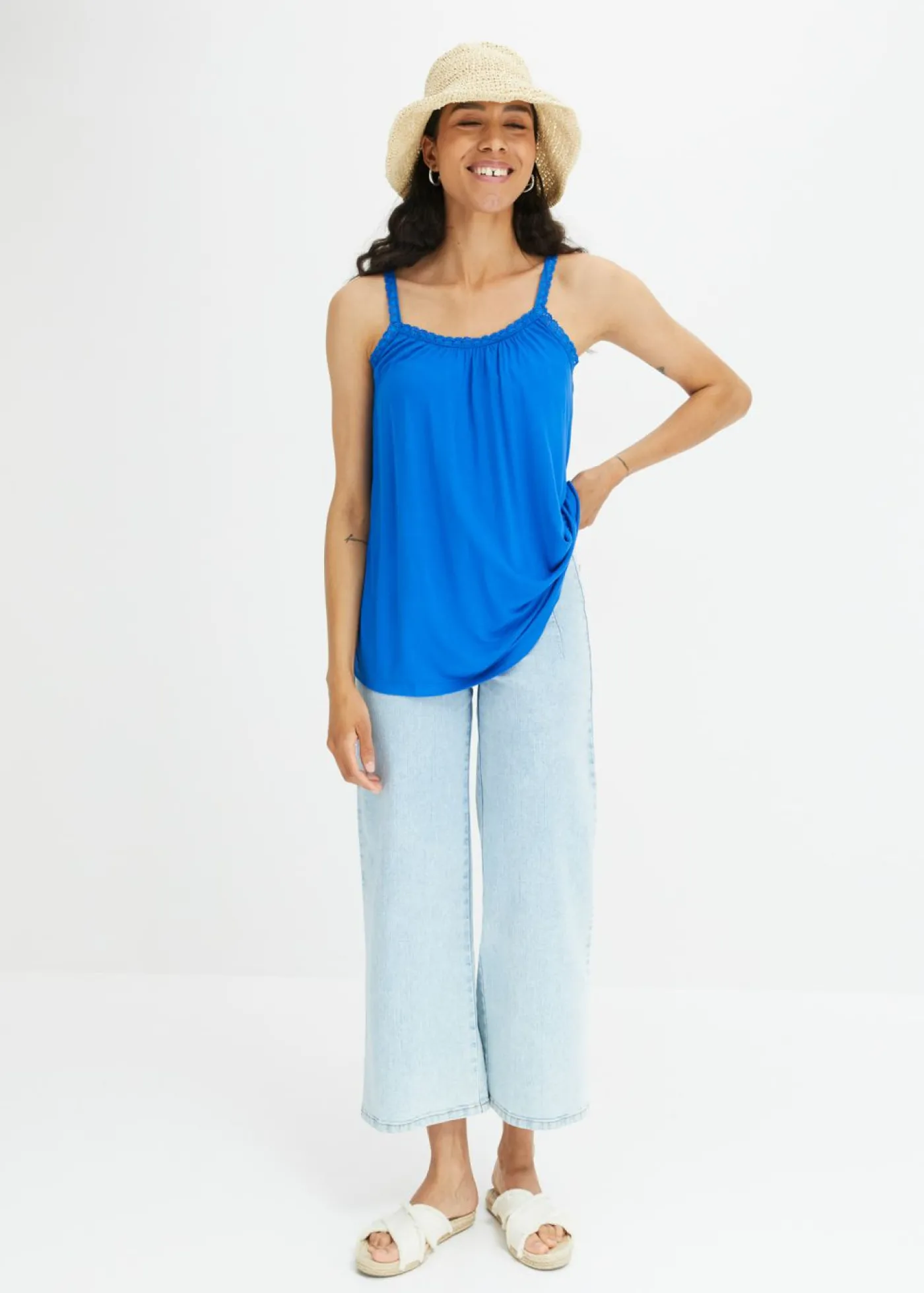 bonprix bonprix Camiseta con ribete de encaje Azul ártico Best