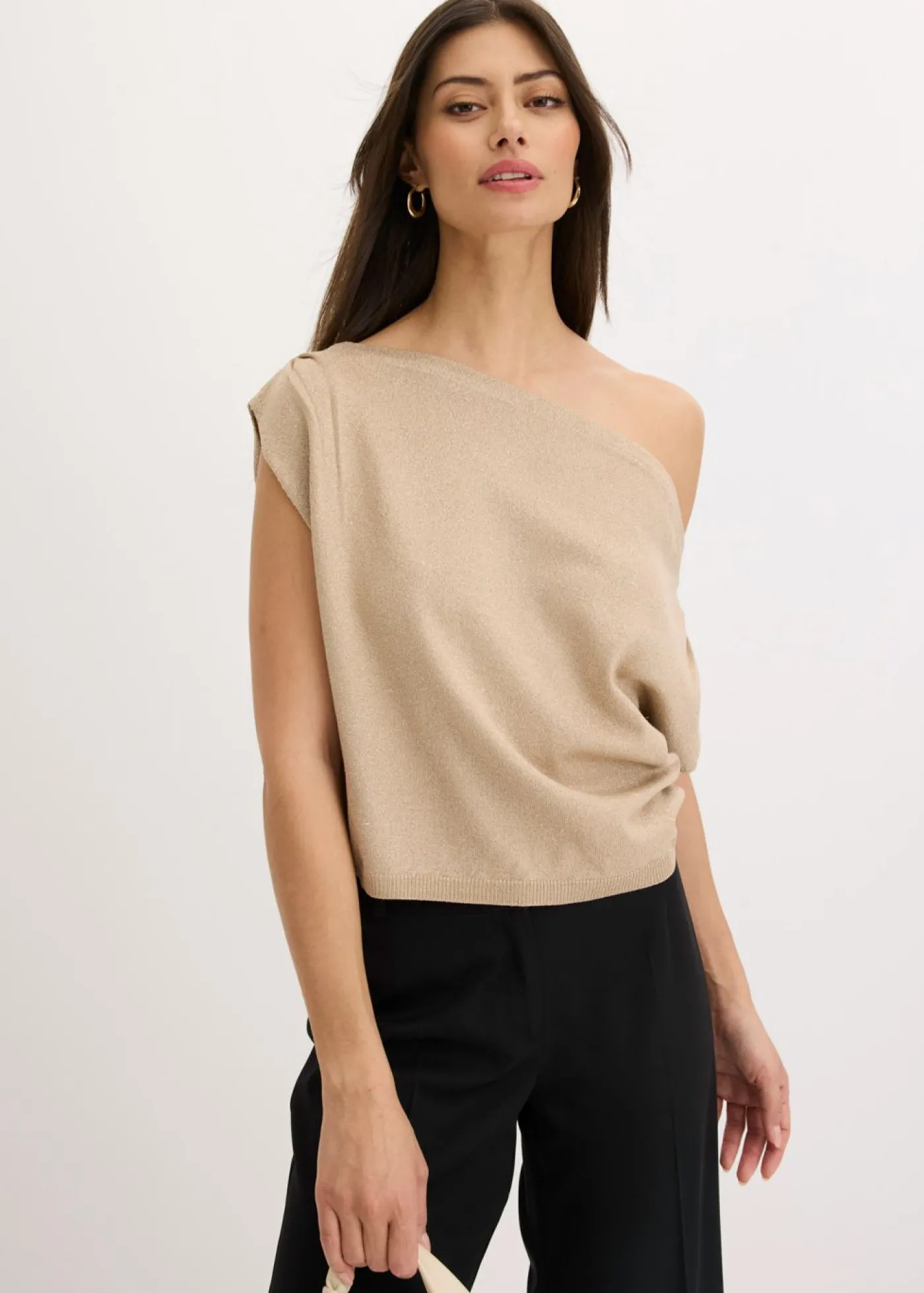 bonprix bonprix Camiseta con un hombro al descubierto Champán Outlet