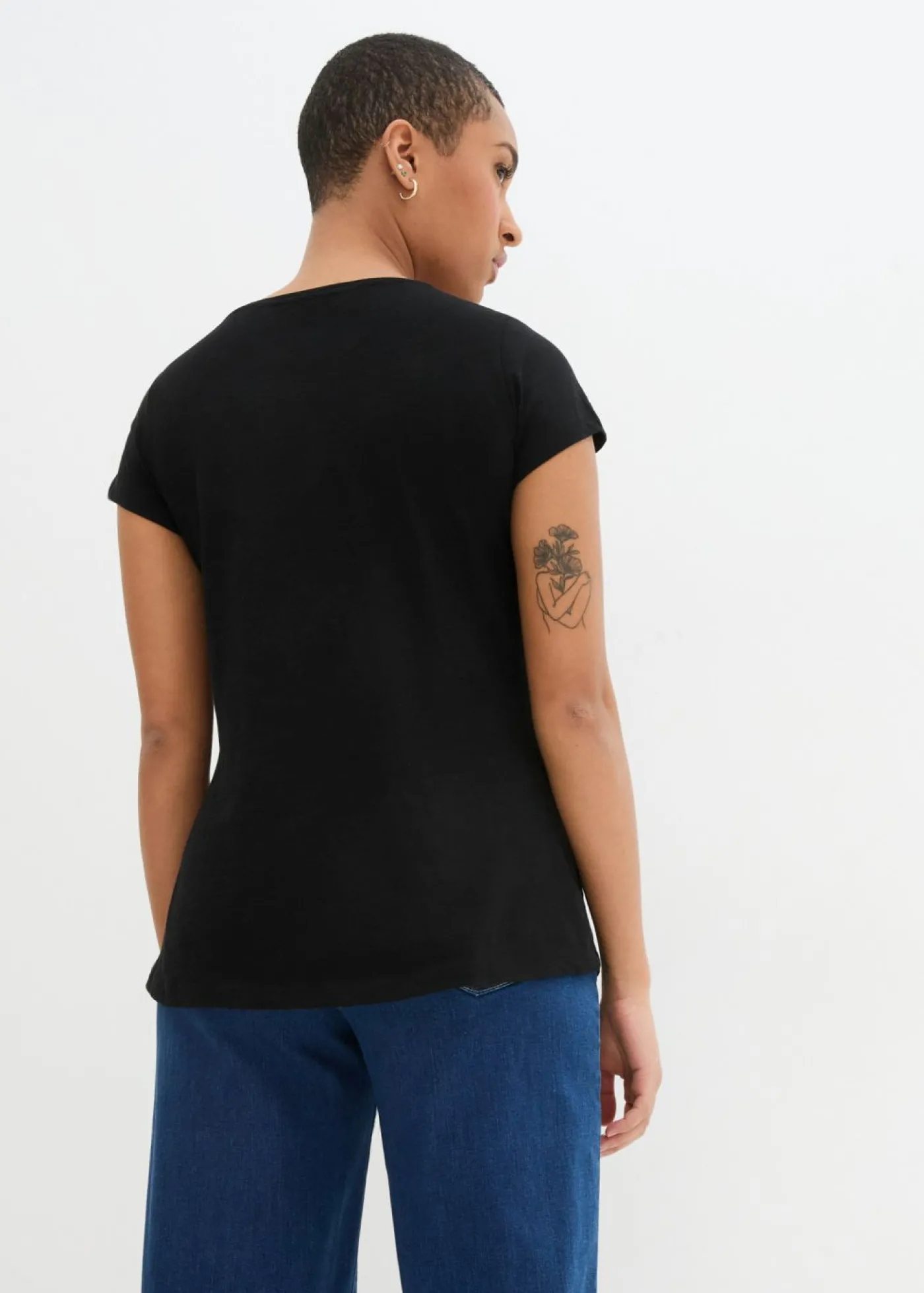 bonprix bonprix Camiseta de algodón e hilo flameado con manga corta Negro estampado Clearance