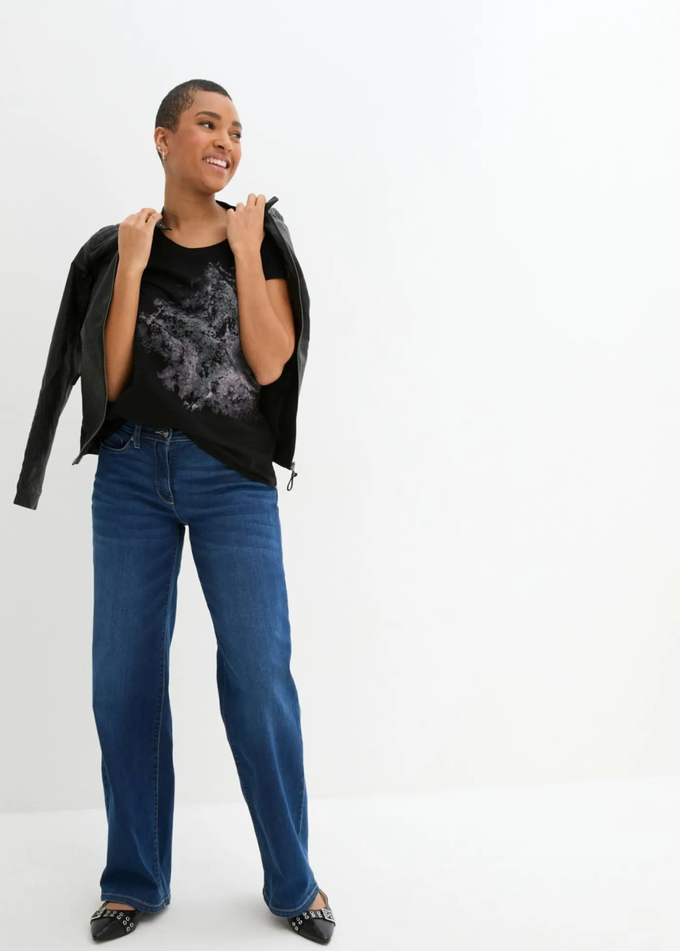 bonprix bonprix Camiseta de algodón e hilo flameado con manga corta Negro estampado Clearance