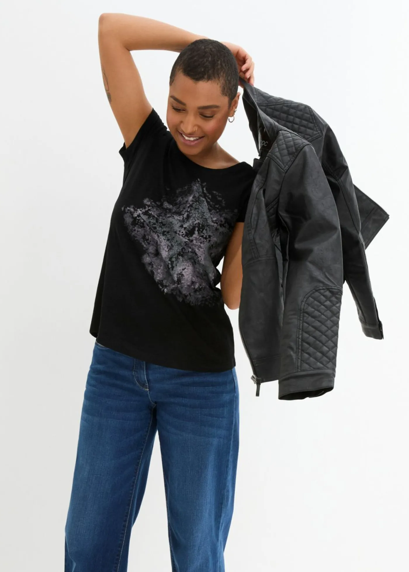 bonprix bonprix Camiseta de algodón e hilo flameado con manga corta Negro estampado Clearance