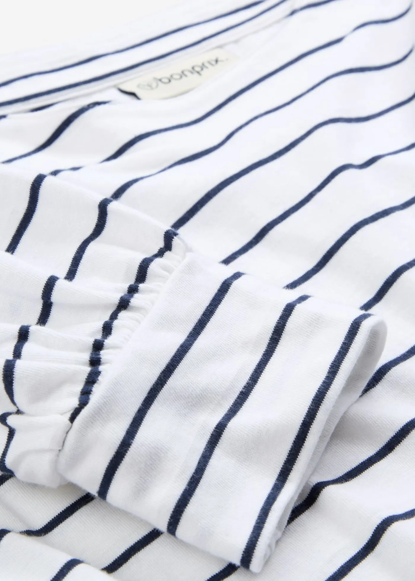 bonprix bonprix Camiseta de algodón orgánico puro con manga larga Blanco-azul marino con rayas Hot