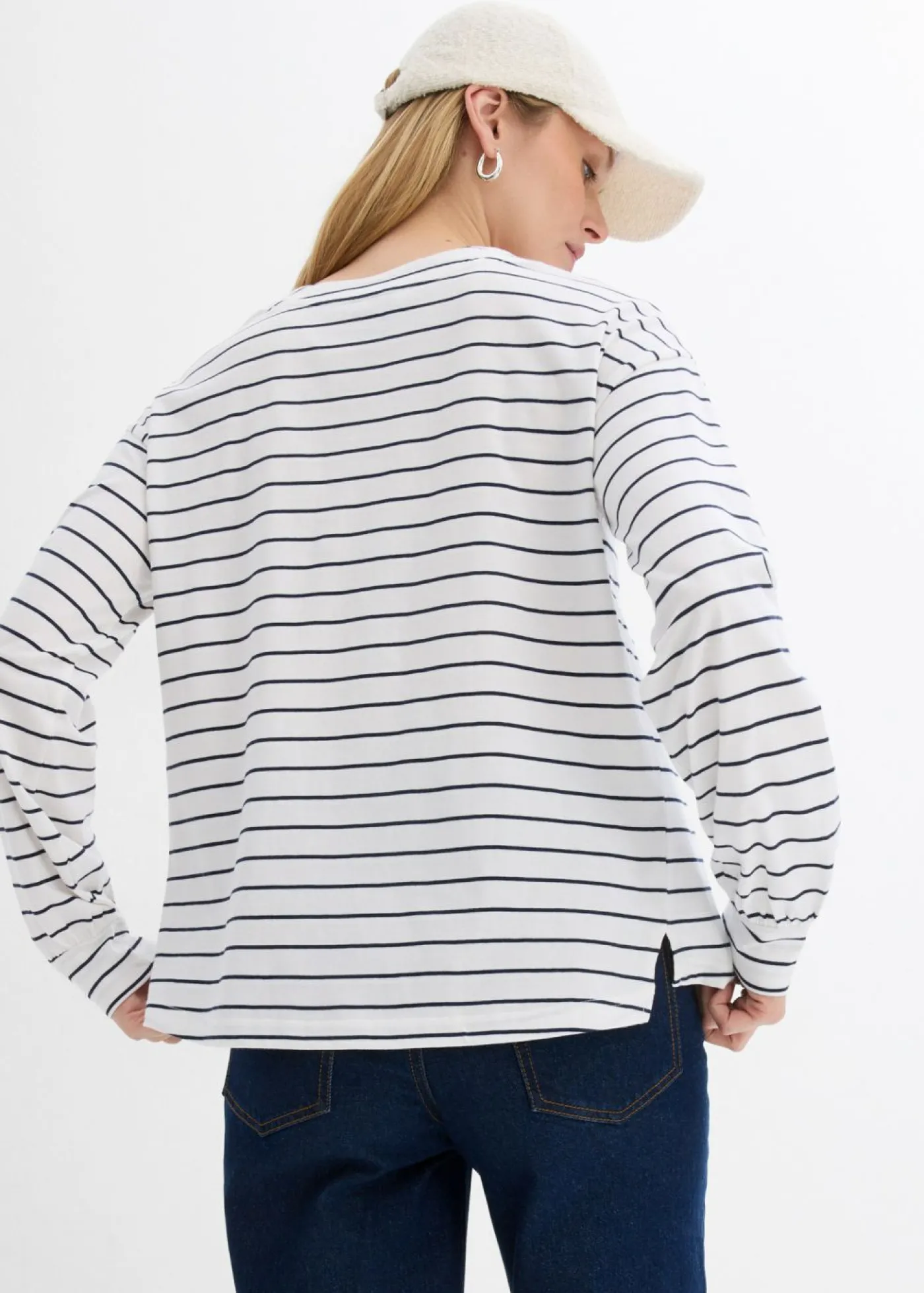 bonprix bonprix Camiseta de algodón orgánico puro con manga larga Blanco-azul marino con rayas Hot